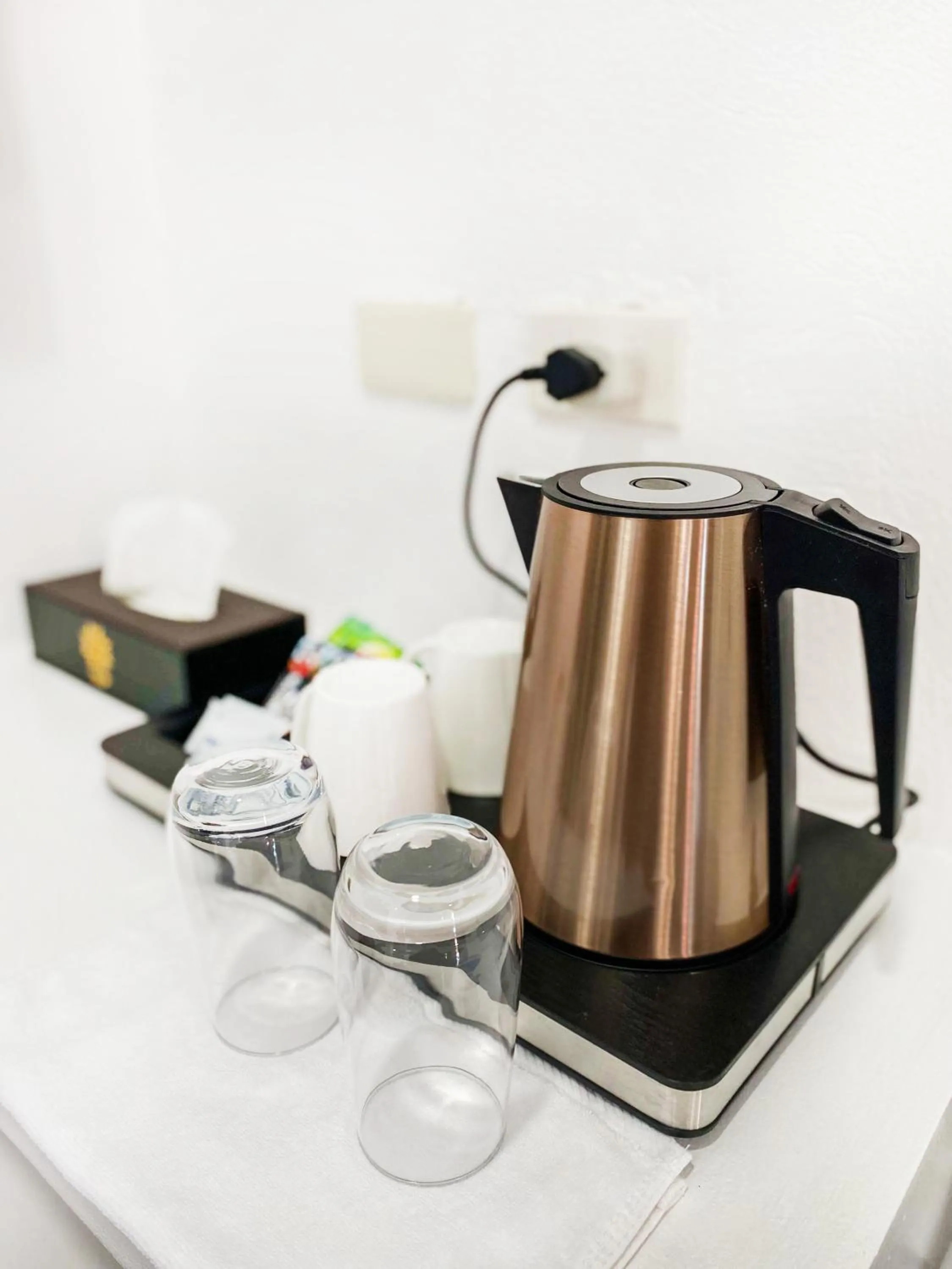 Coffee/tea facilities in Carpe Diem Villas & Resort Dive & Stay resort