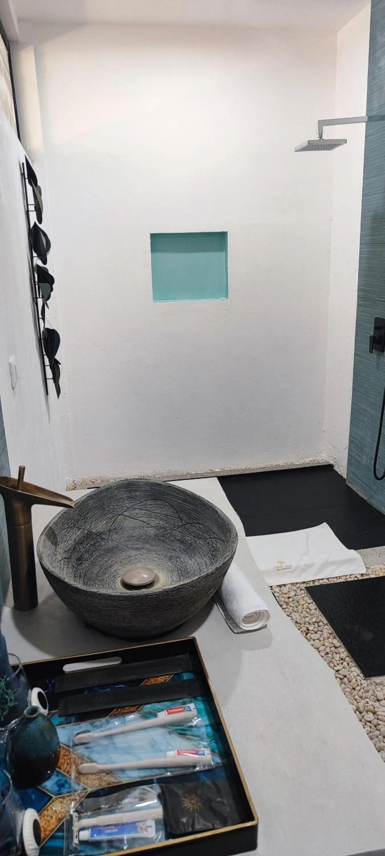 Bathroom in Carpe Diem Villas & Resort Dive & Stay resort