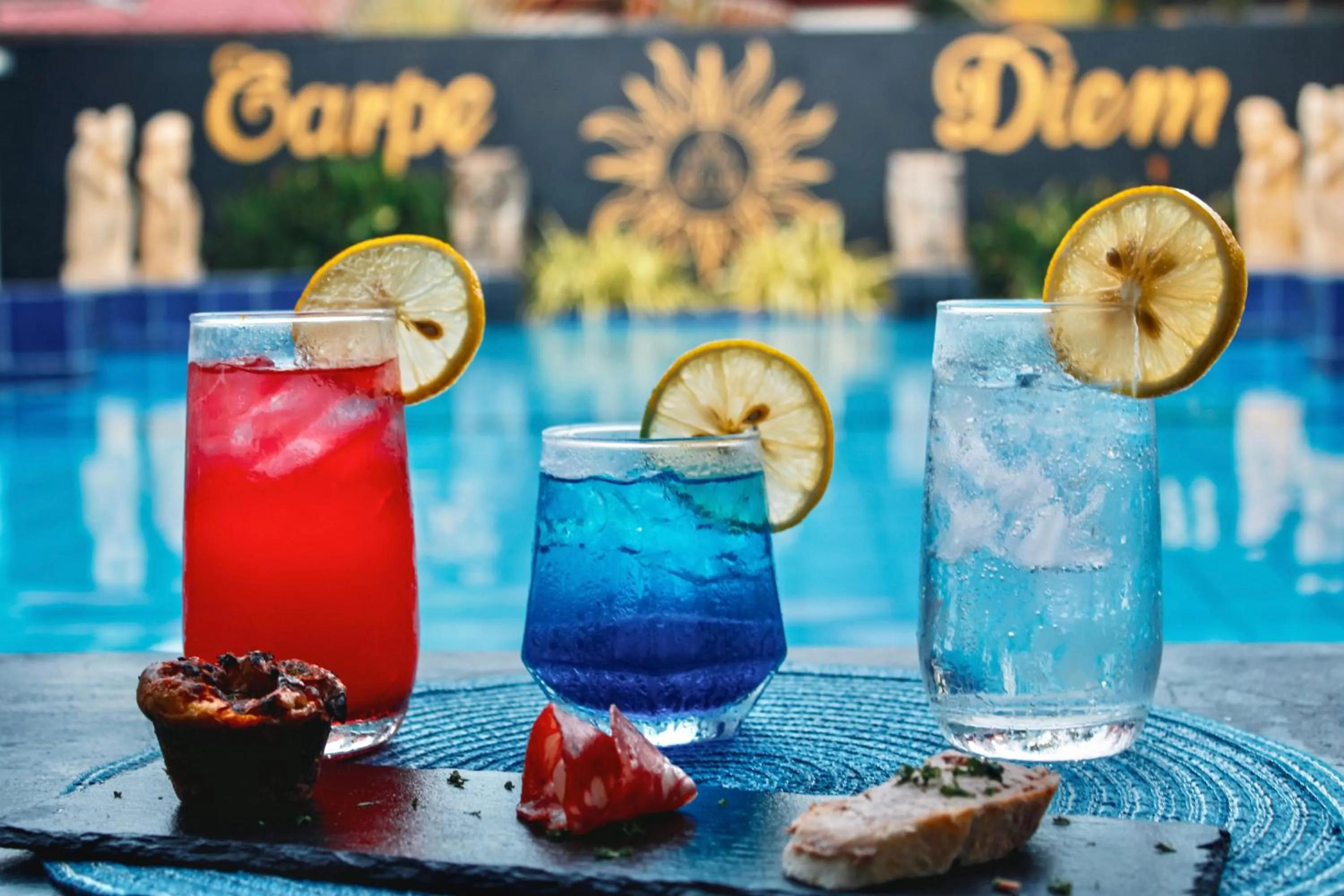 Lounge or bar in Carpe Diem Villas & Resort Dive & Stay resort