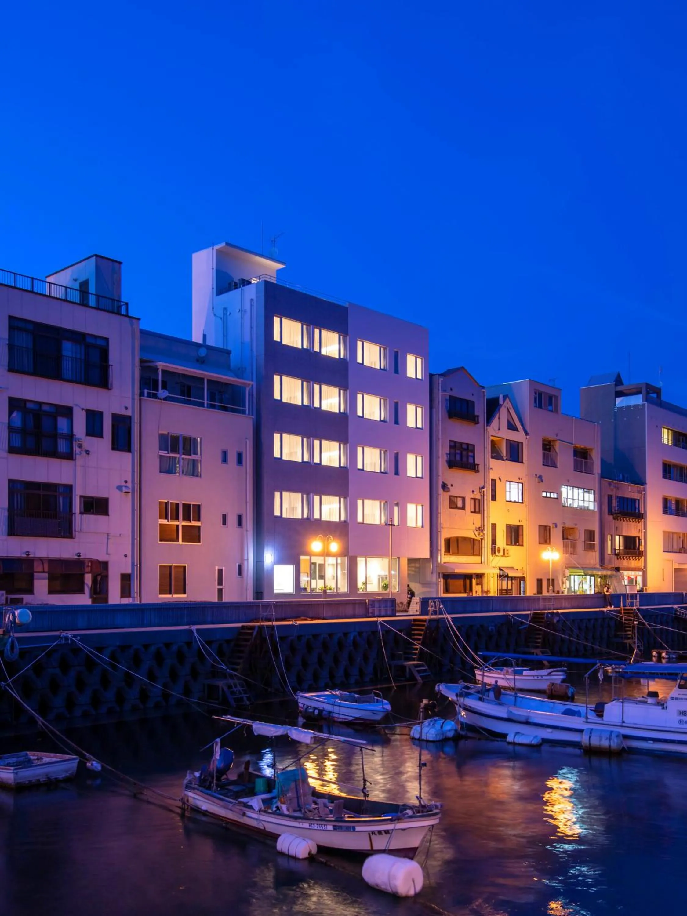 Property building in urashima INN - GANGI -