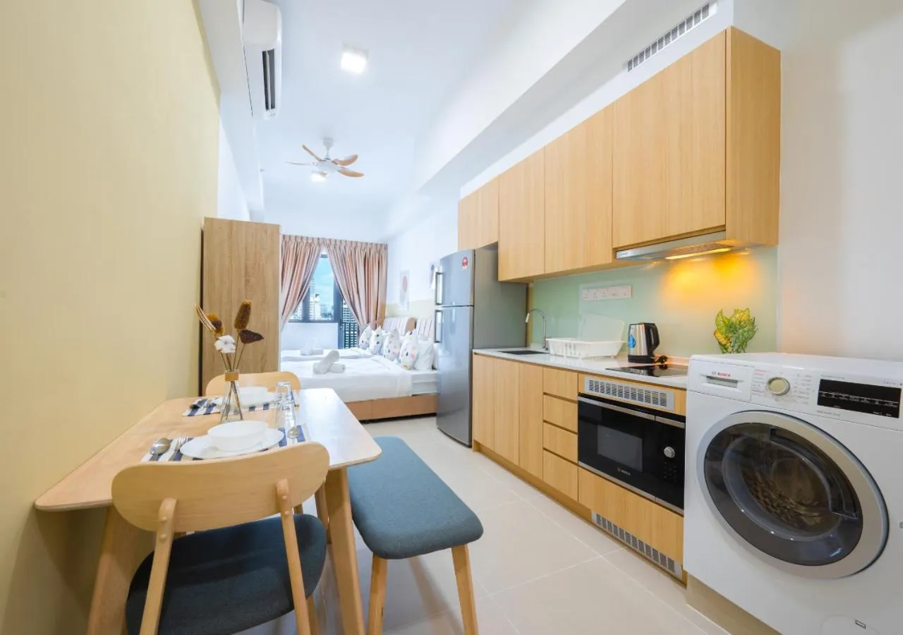 Kitchen or kitchenette in Greystone Colony KLCC