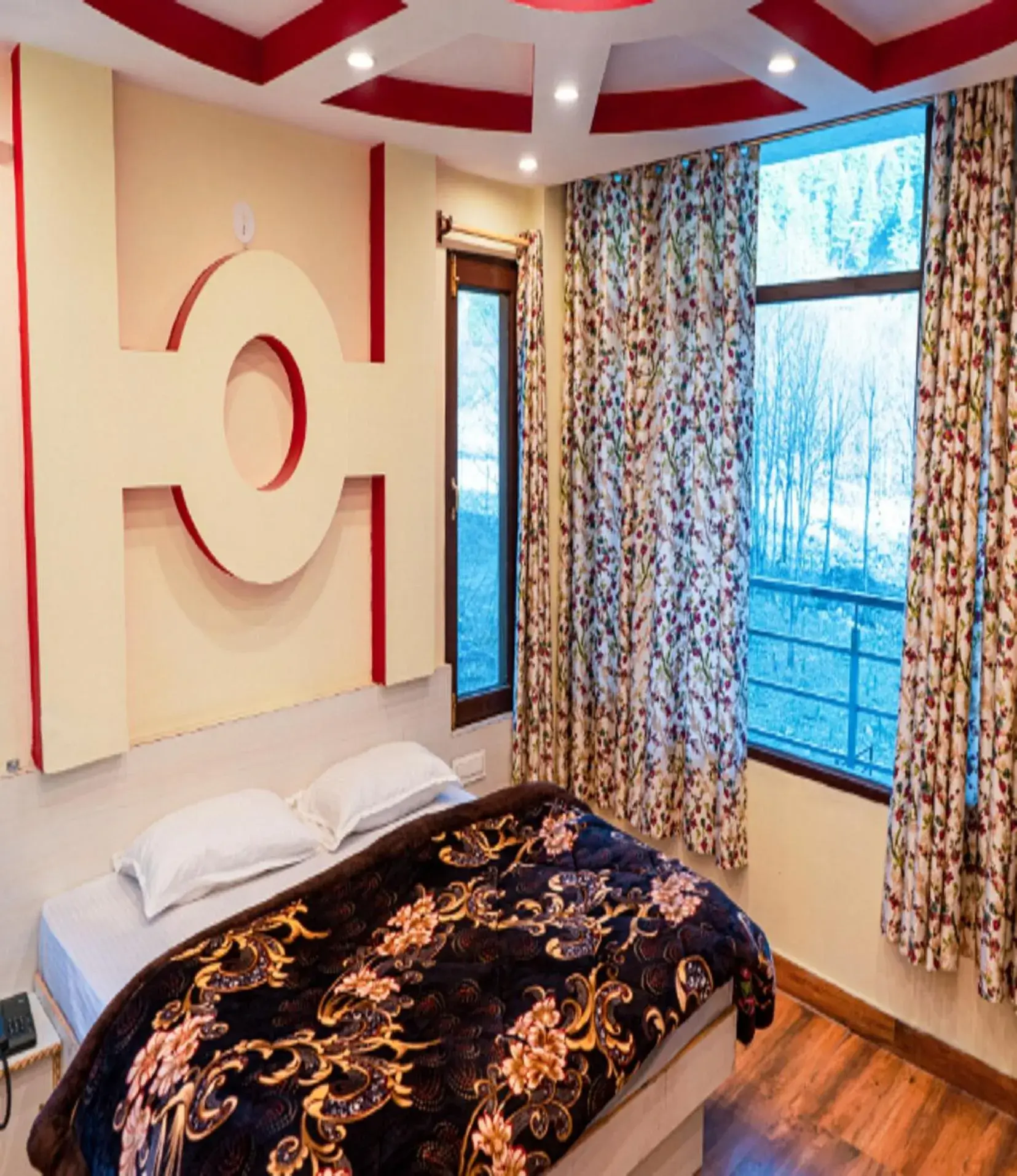 Deluxe Room - single occupancy in Him Taj by StayApart Deluxe Room - single occupancy in Him Taj by StayApart