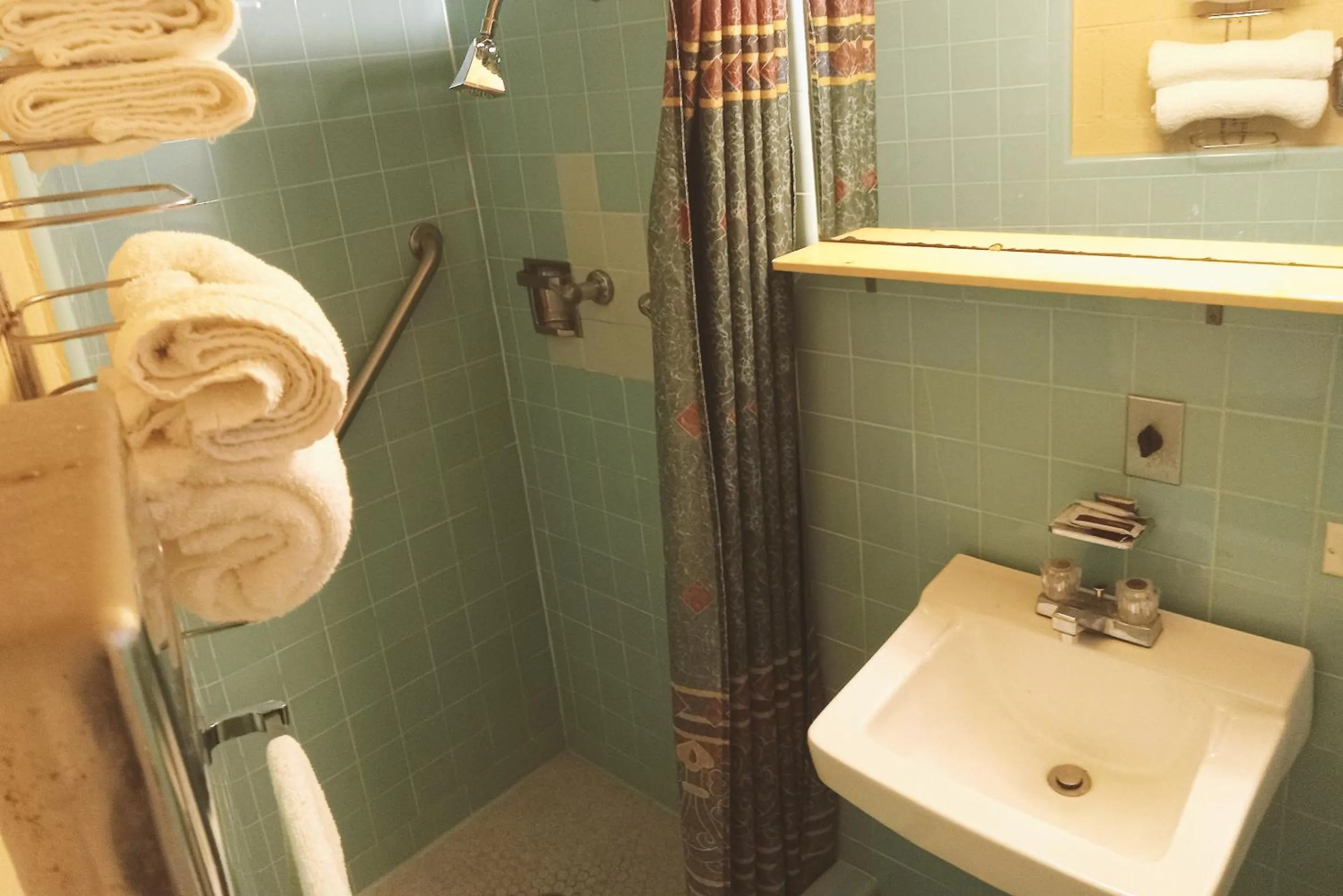 Bathroom in Blue Way Inn & Suites Winfield