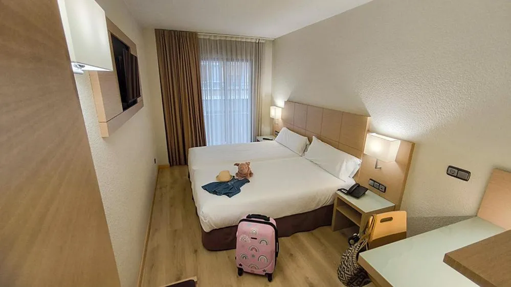 Bed in Hotel Condes de Haro