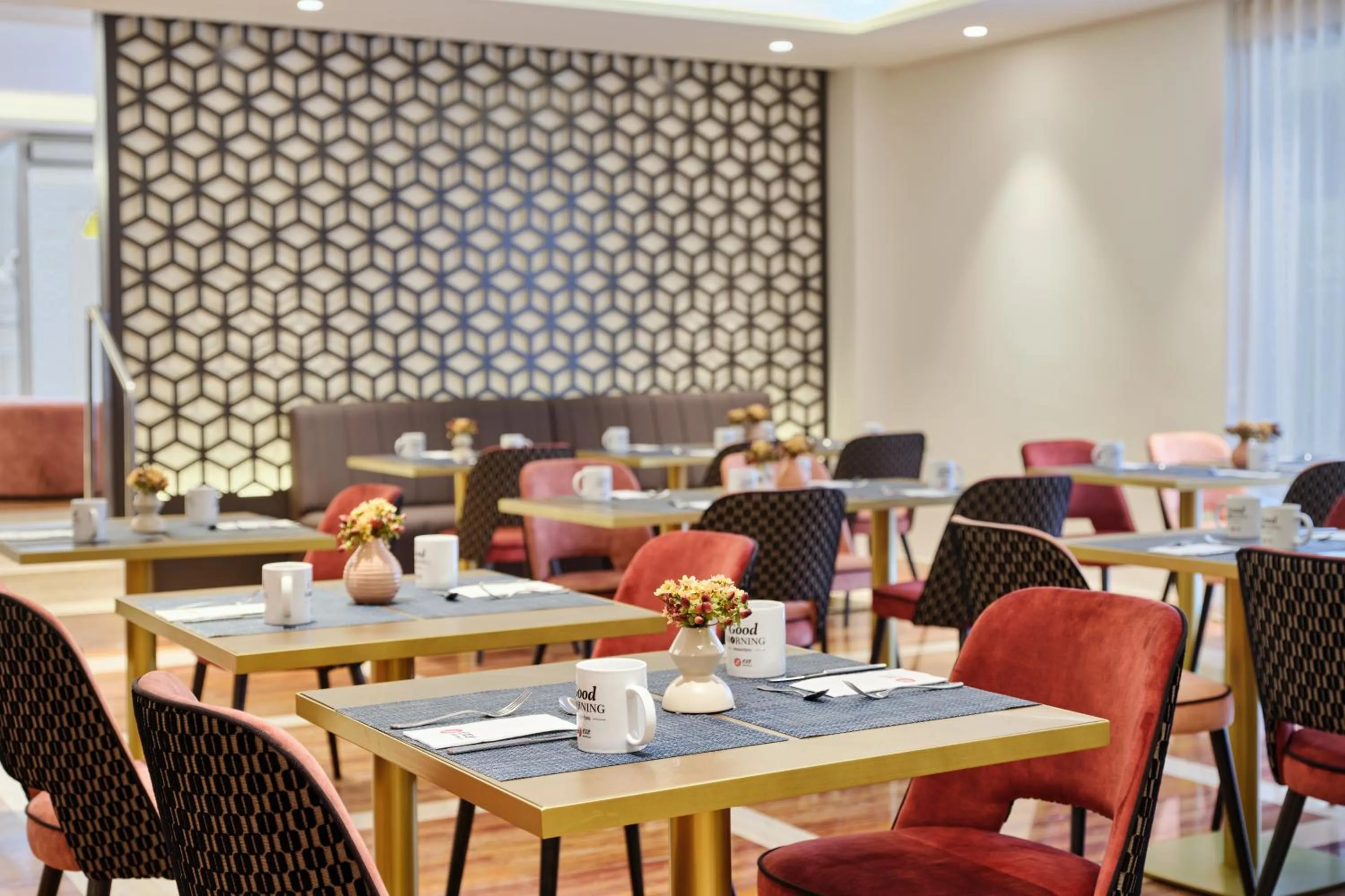 Restaurant/places to eat in Exe Mitre