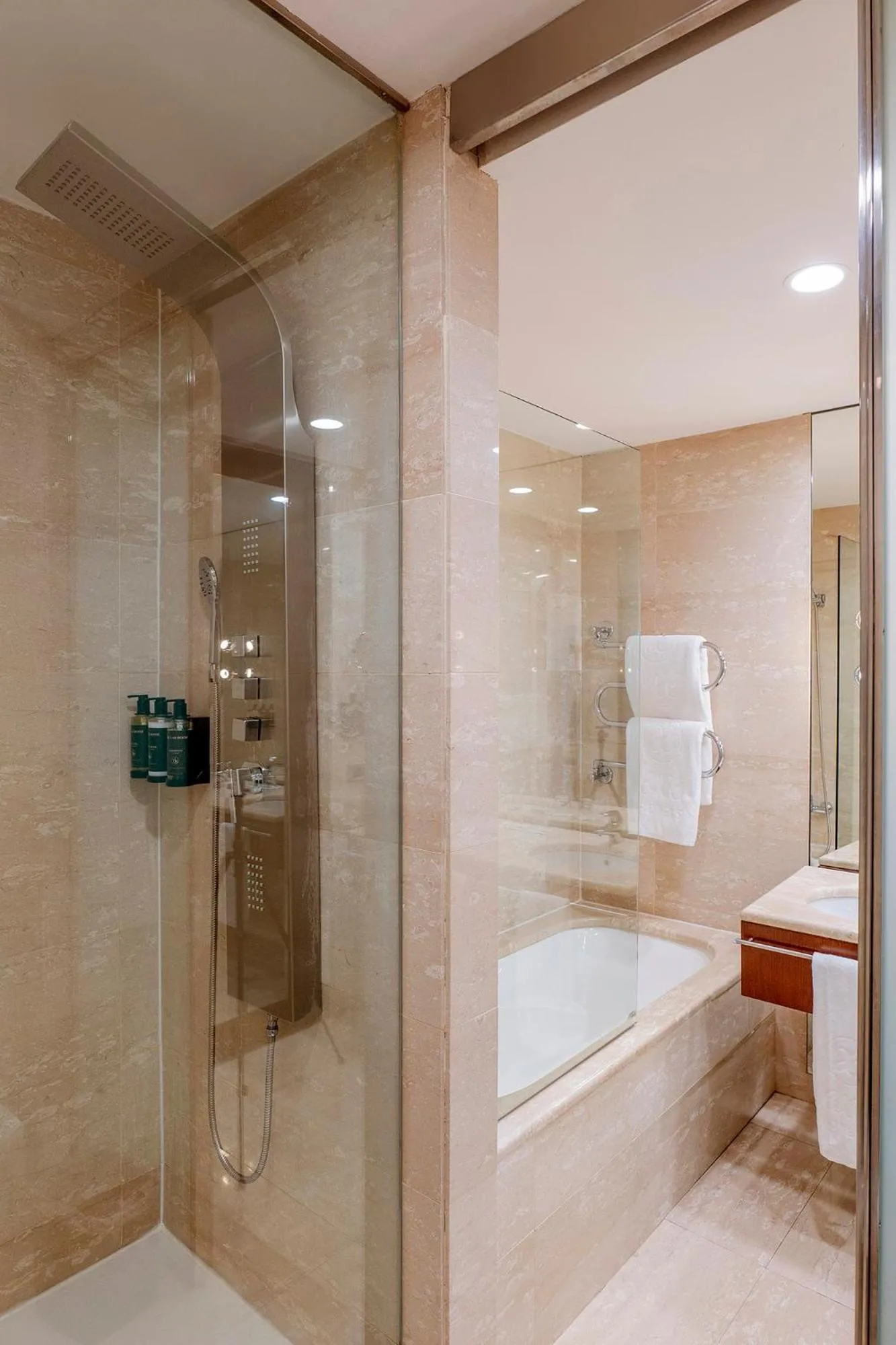 Bathroom in Exe Parc del Vallés