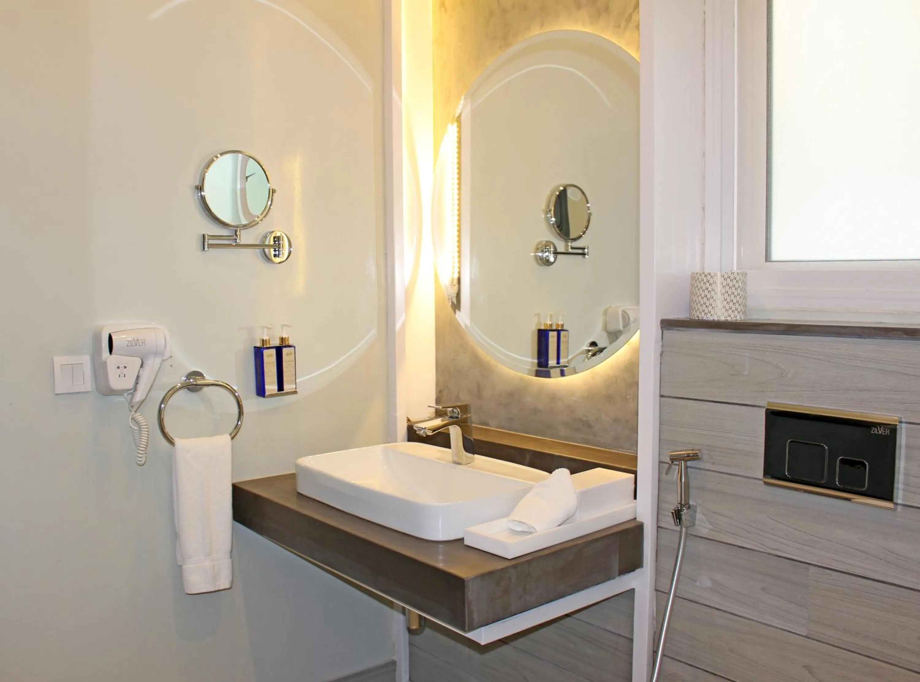 Bathroom in Ambiance Boutique Art Hotel Karachi