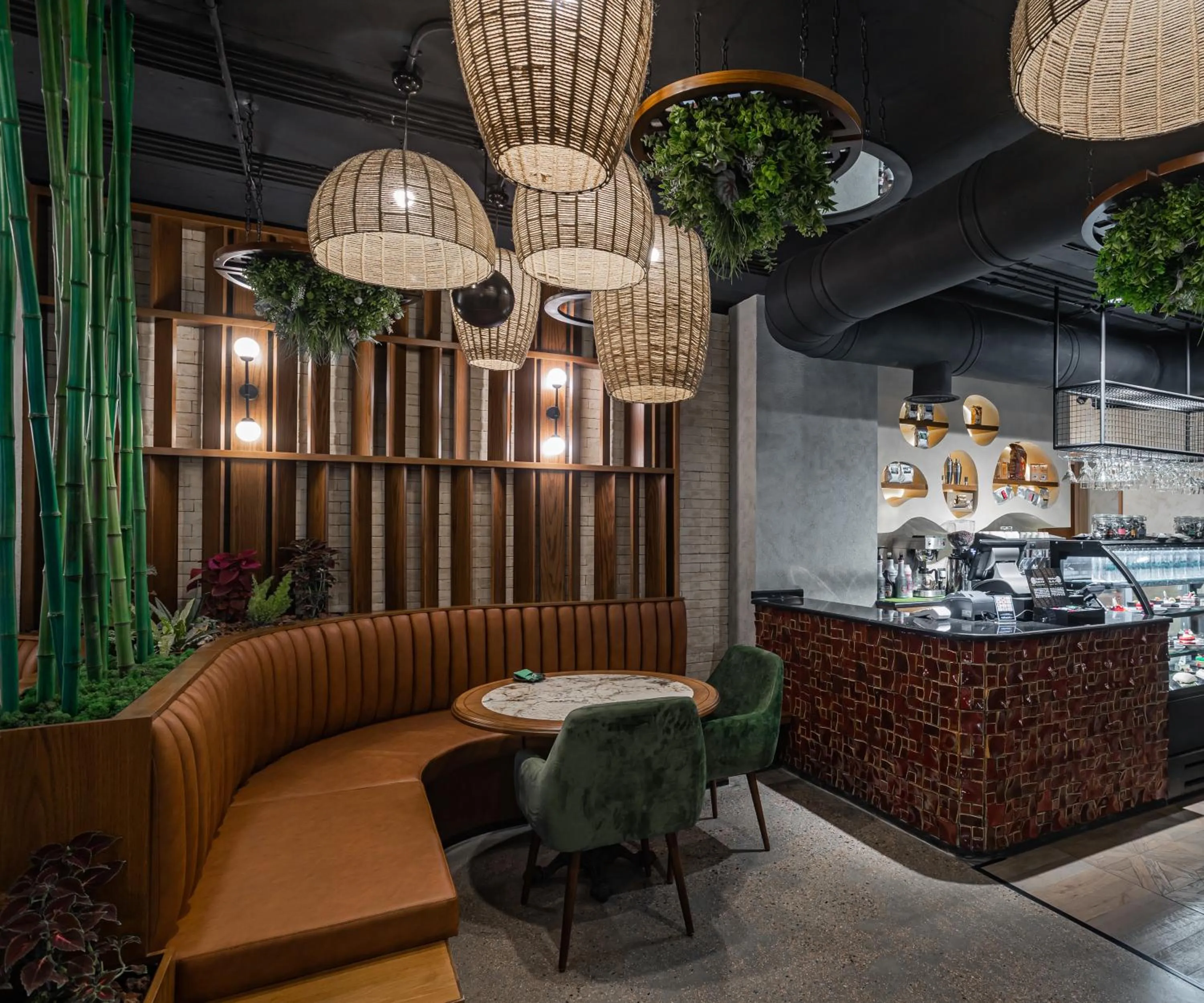 Restaurant/places to eat in Bratus Hotel