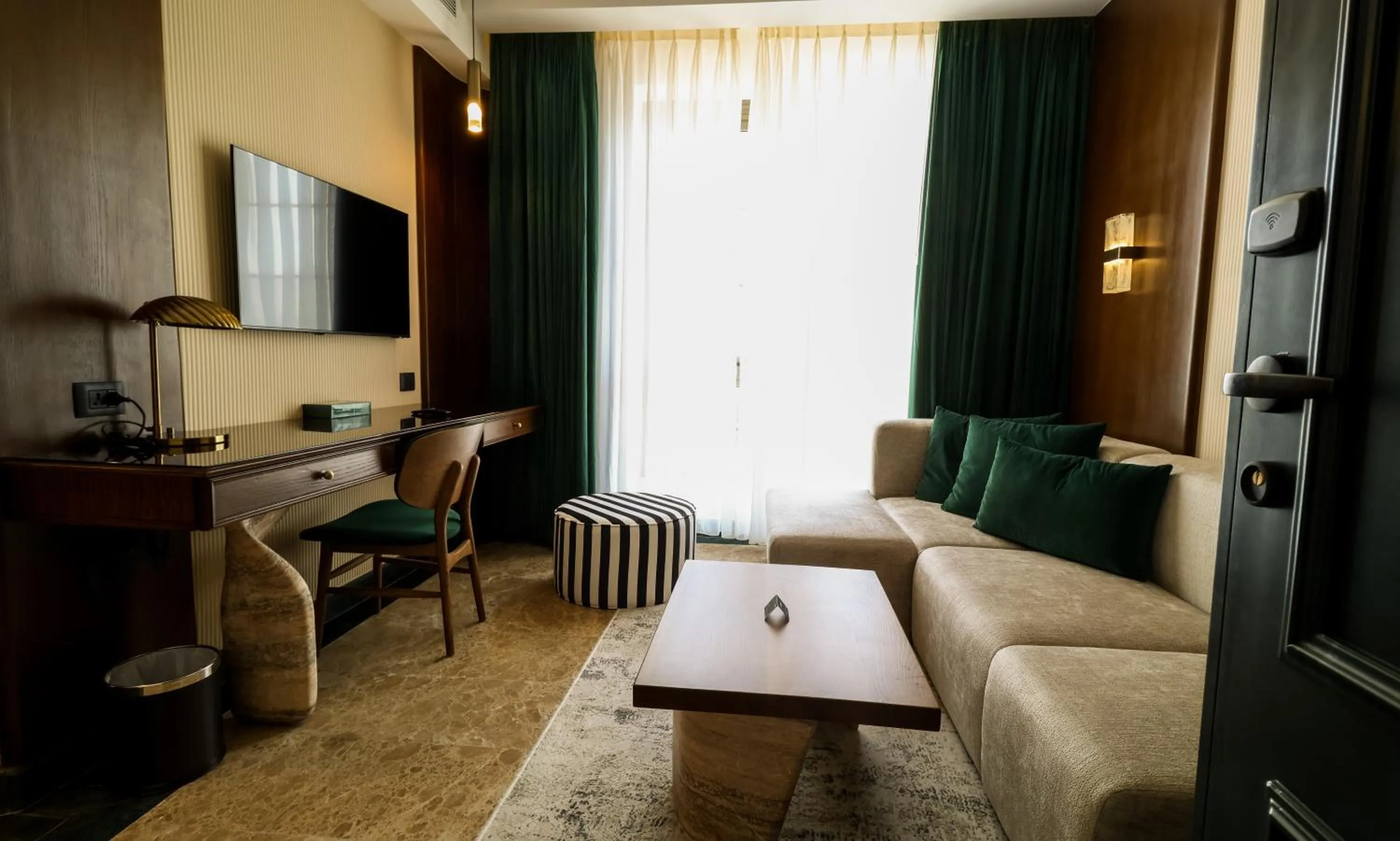 TV and multimedia in Bratus Hotel