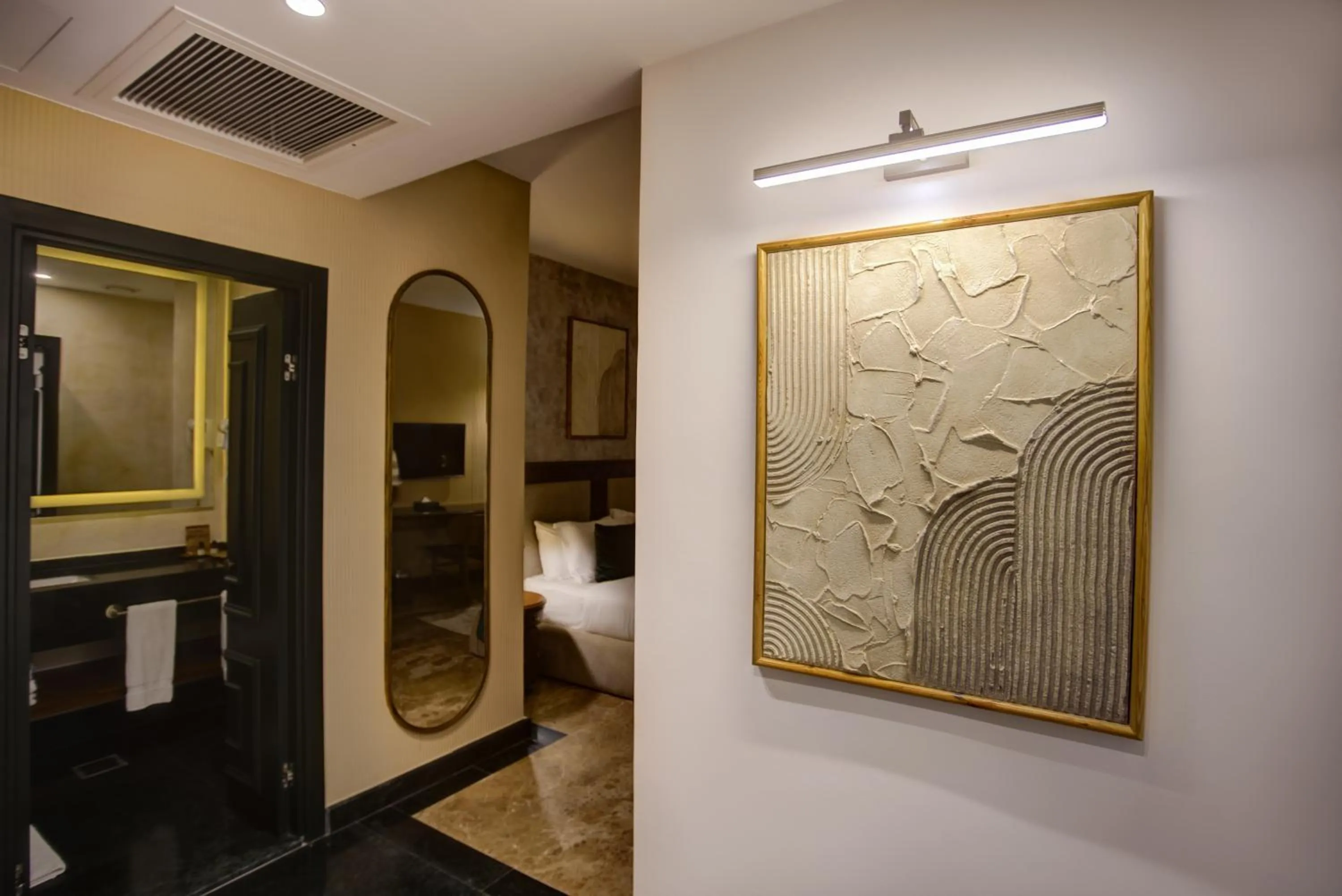 Photo of the whole room in Bratus Hotel