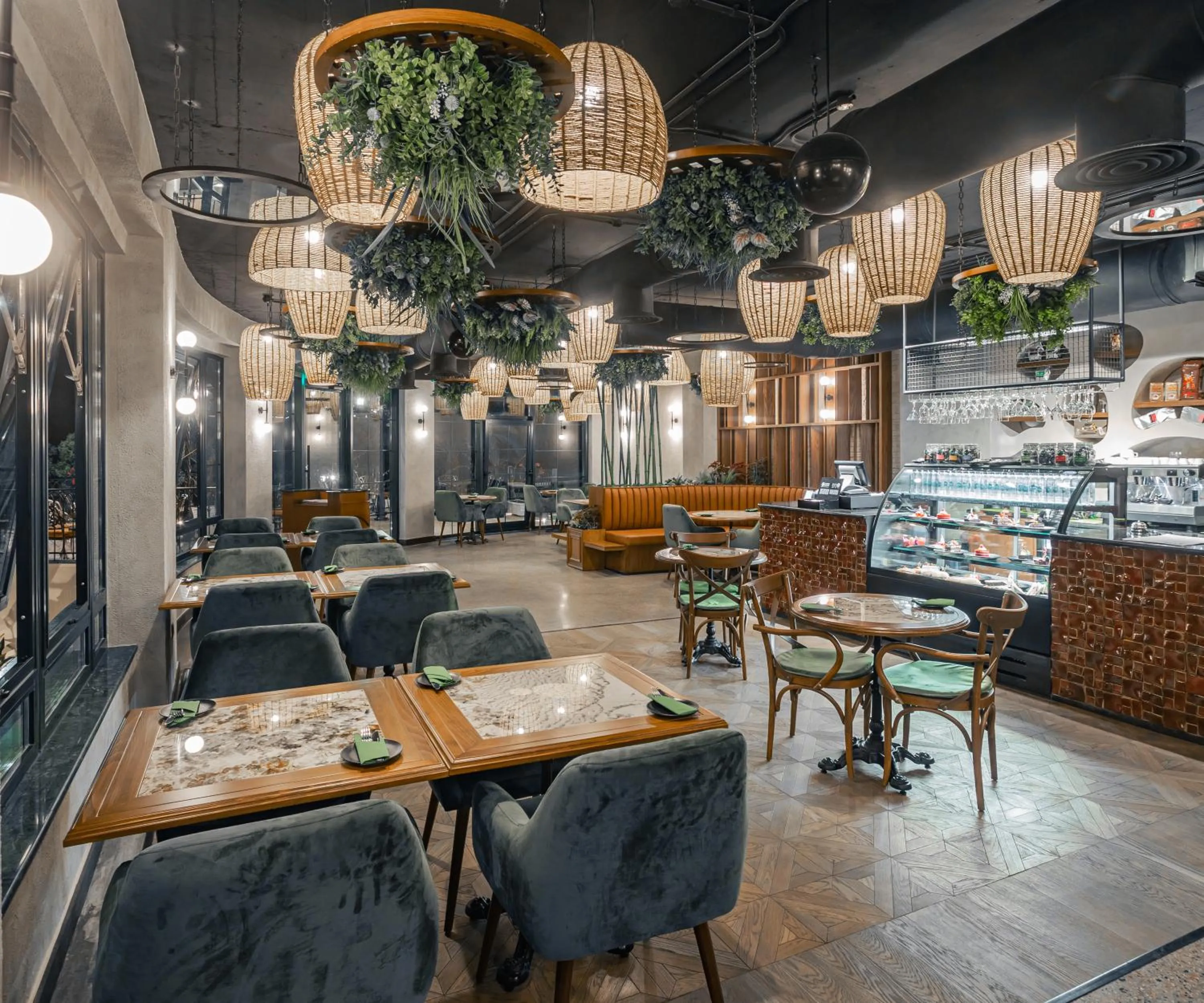 Restaurant/places to eat in Bratus Hotel