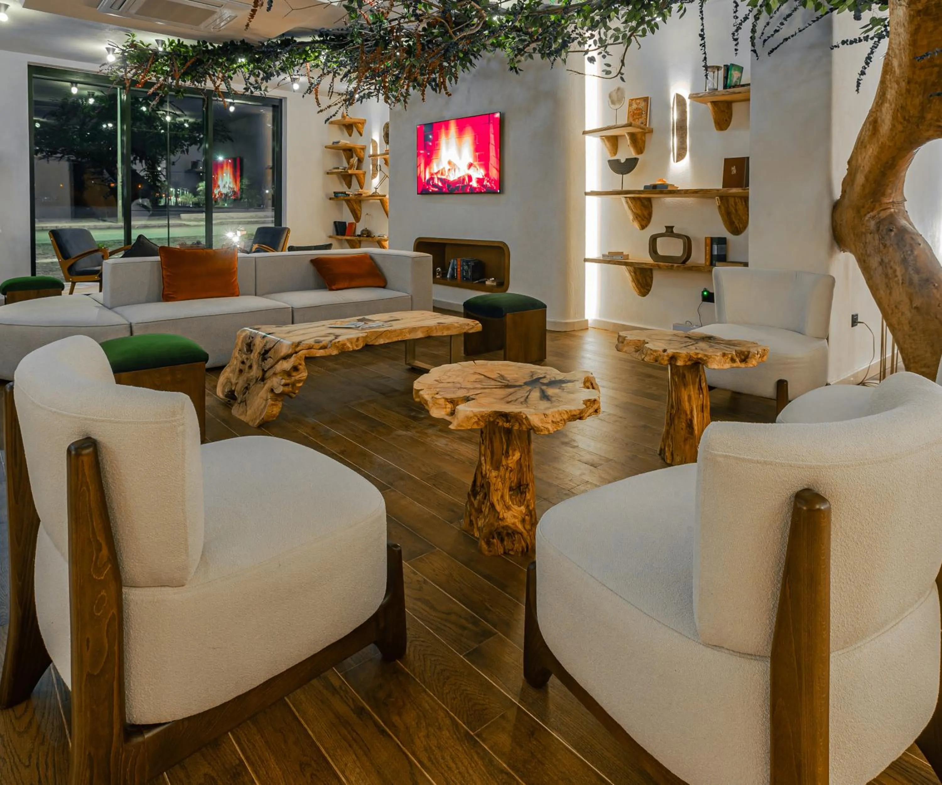 Lobby or reception in Bratus Hotel