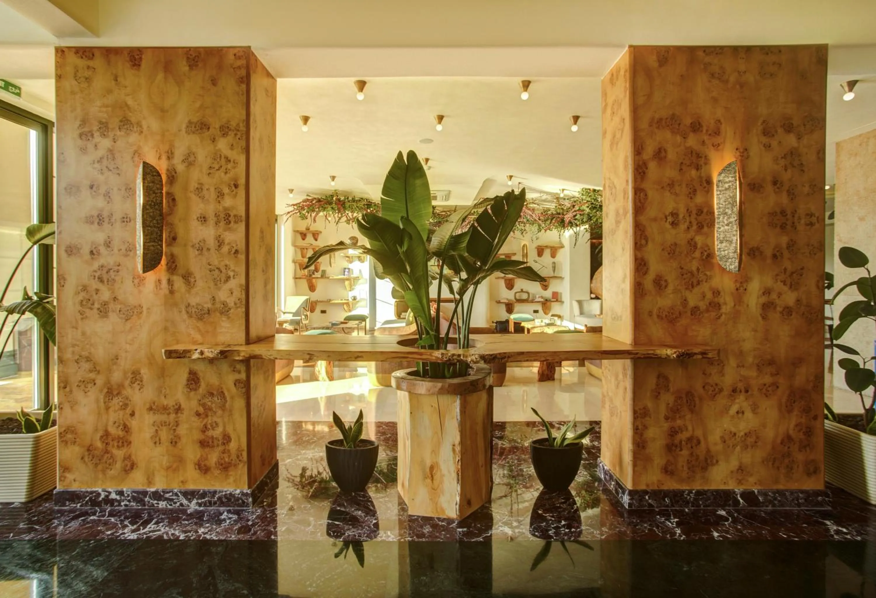 Lobby or reception in Bratus Hotel