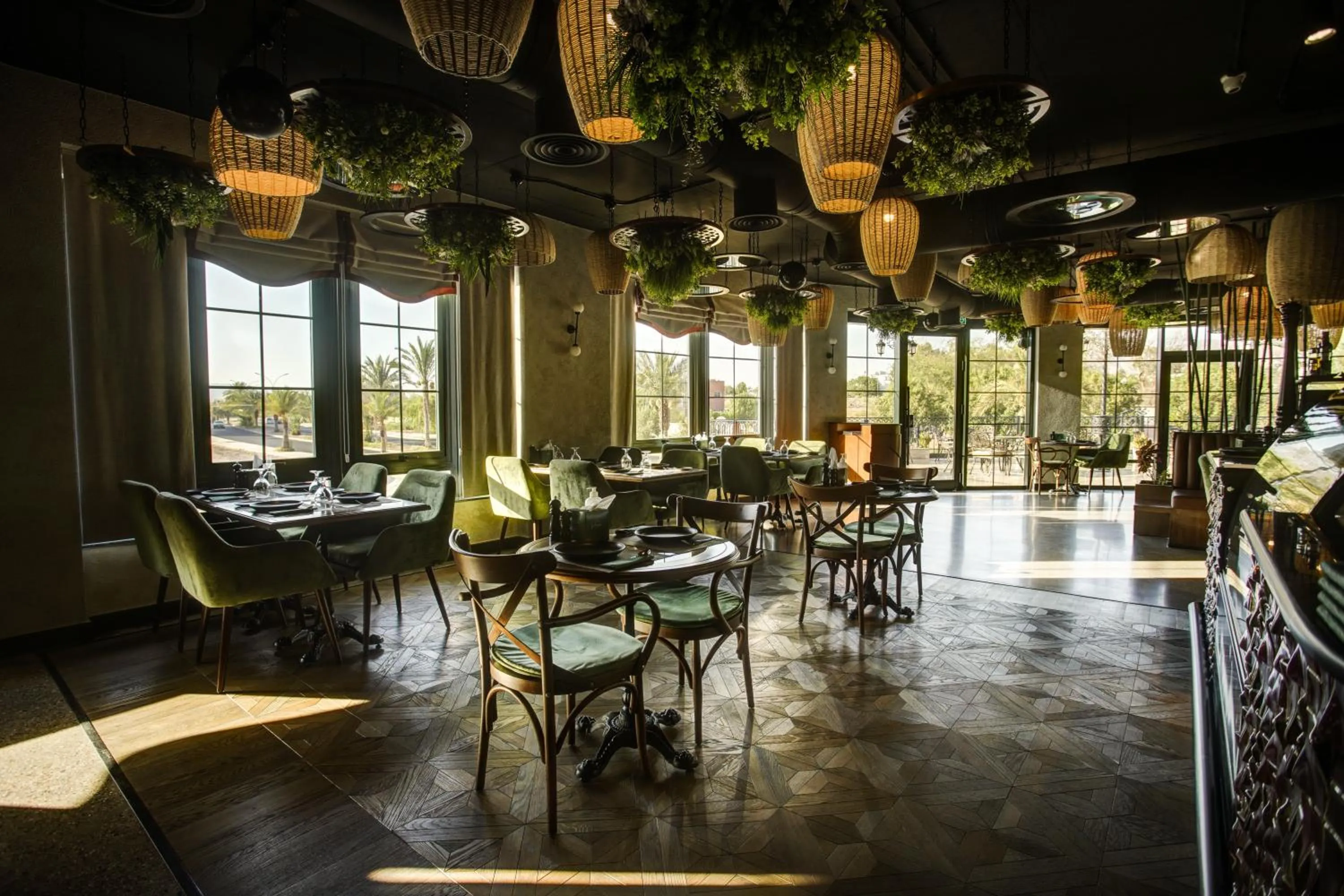 Restaurant/places to eat in Bratus Hotel