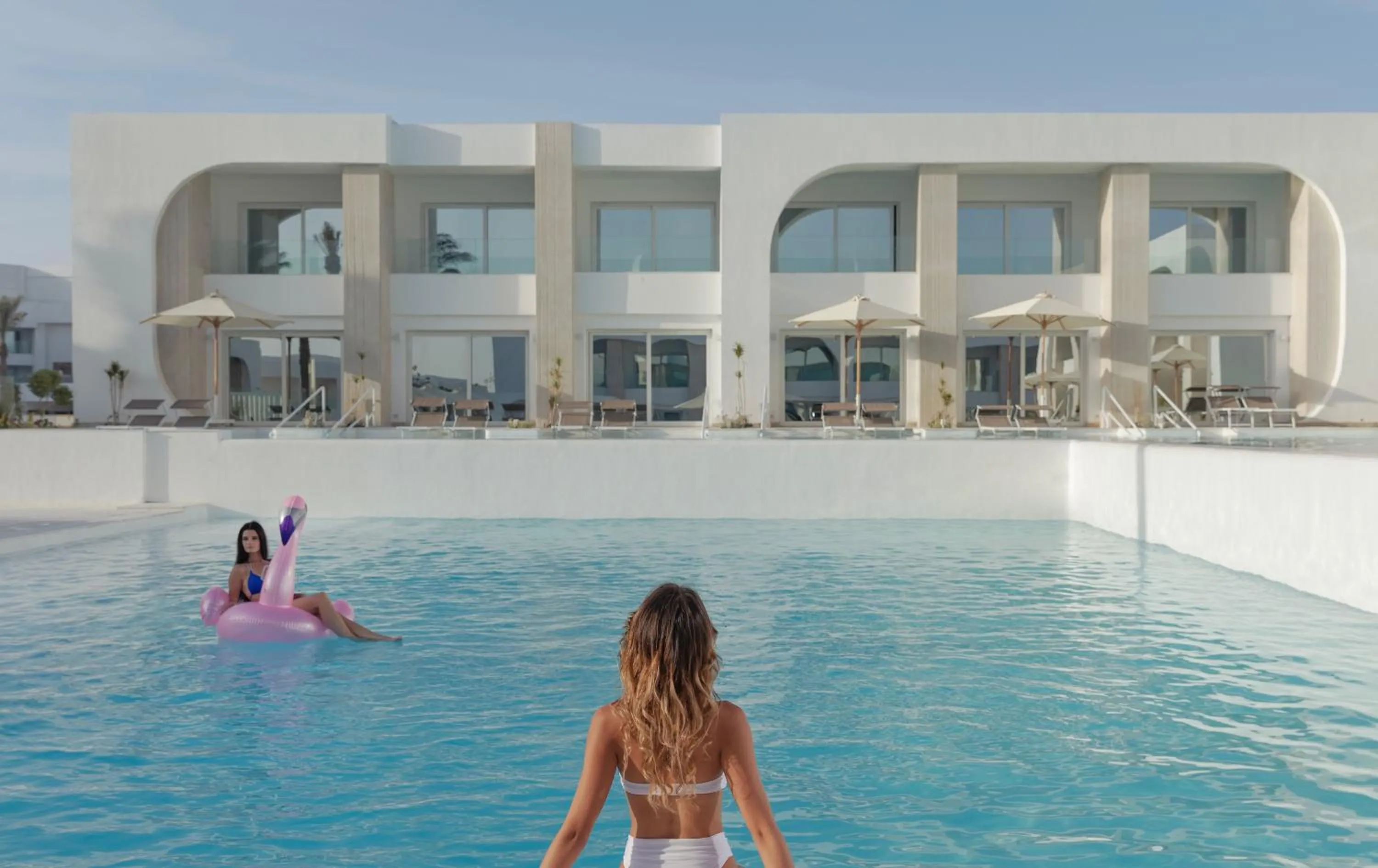 Swimming pool in White Hills Resort