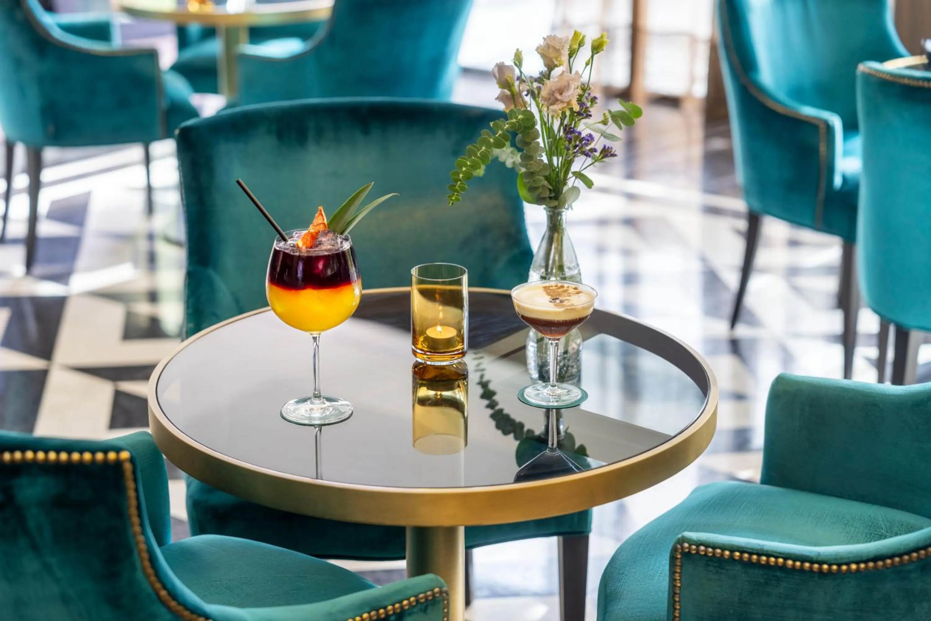 Lounge or bar in Áurea Washington Irving by Eurostars Hotel Company