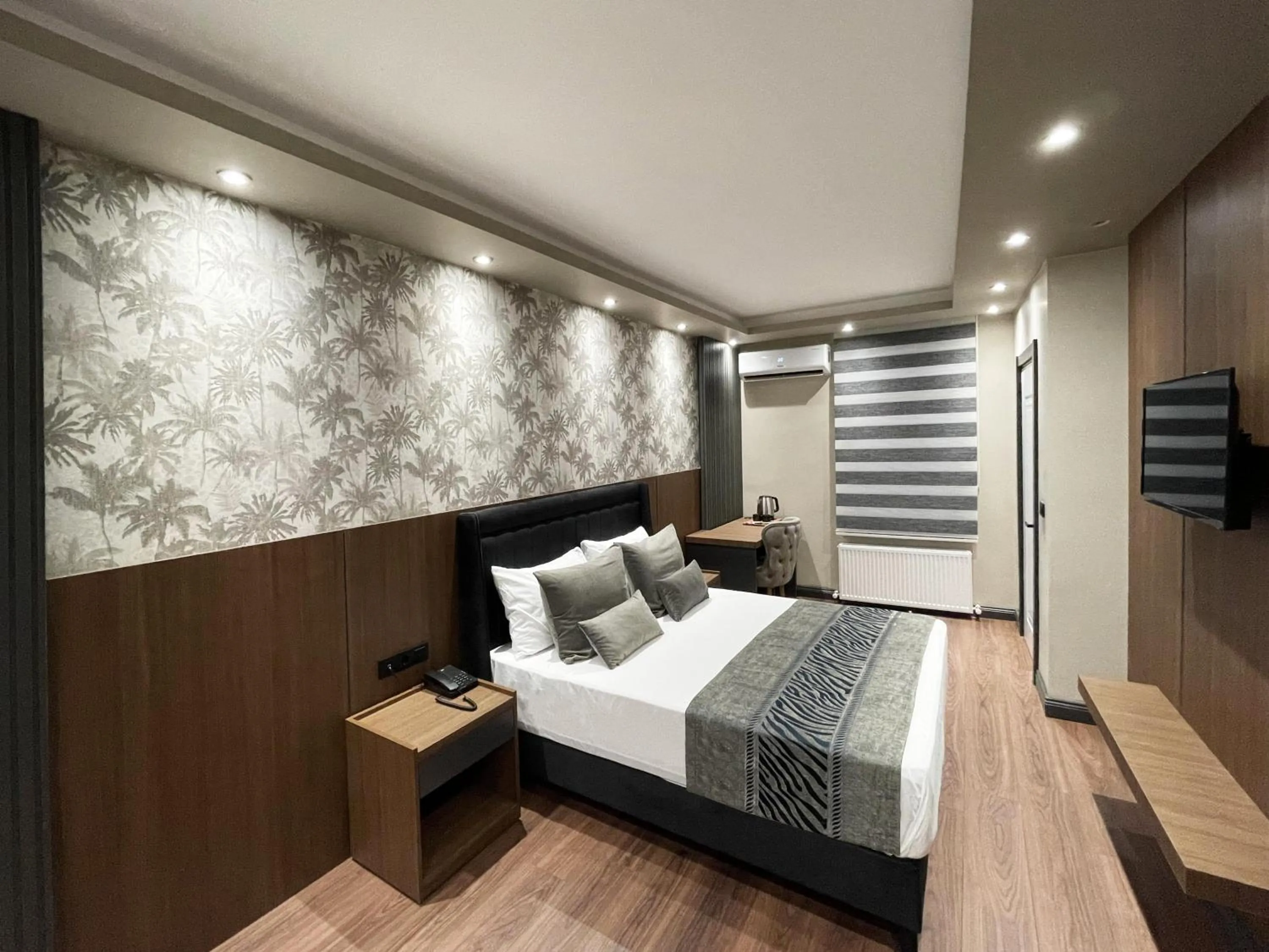 Bed in GRAND ÜSKÜDAR OTEL