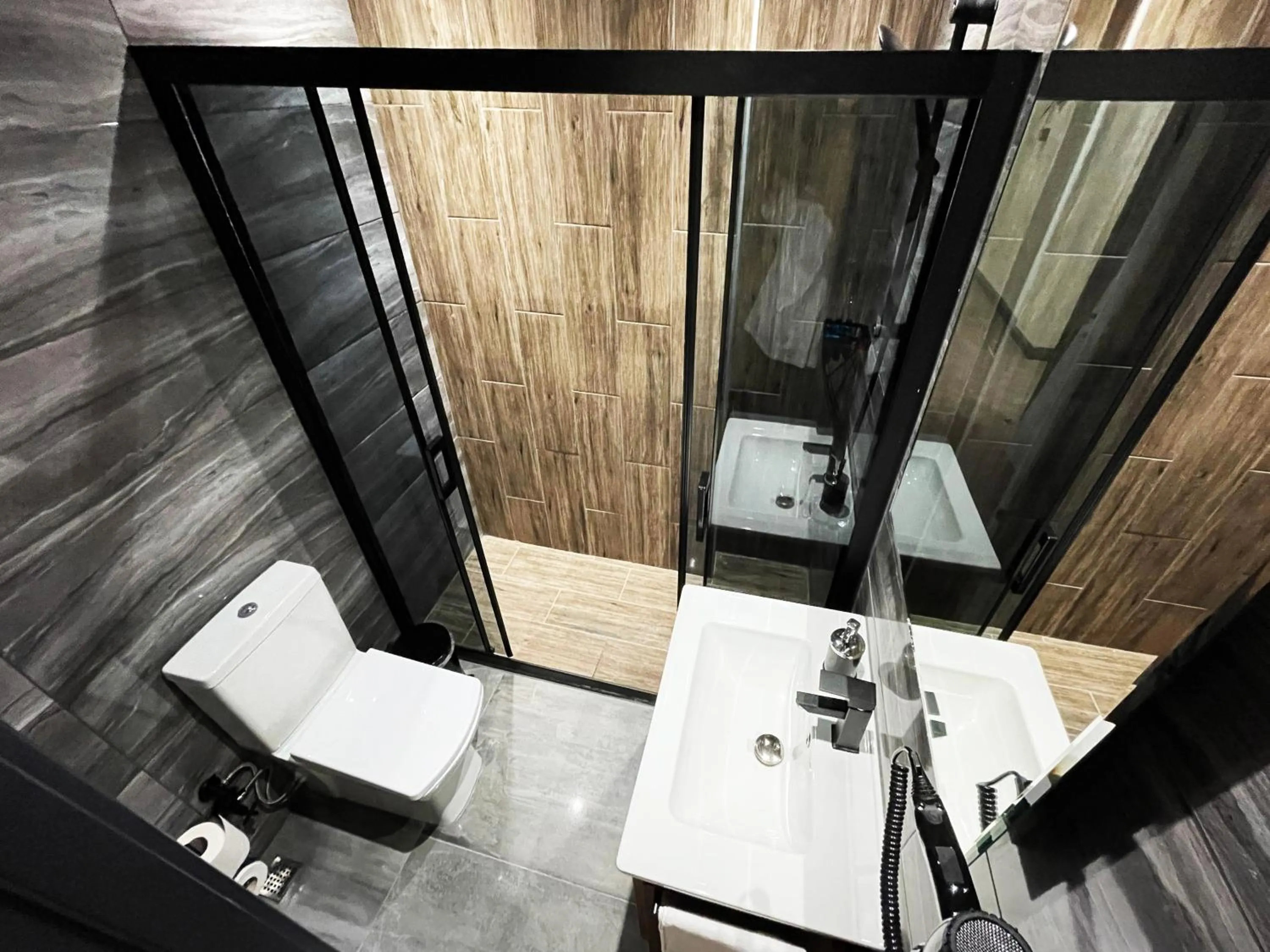 Toilet in GRAND ÜSKÜDAR OTEL