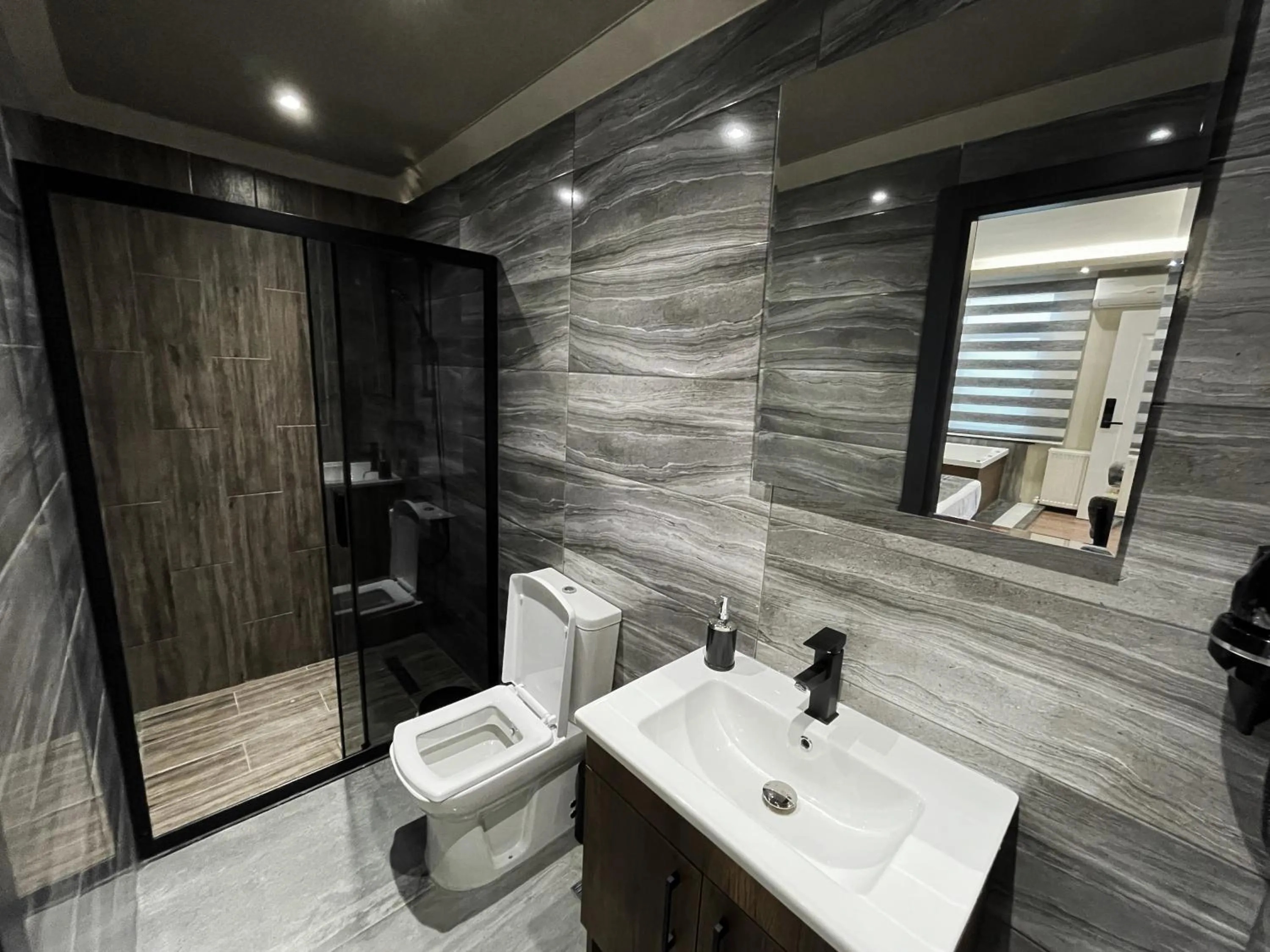 Toilet in GRAND ÜSKÜDAR OTEL