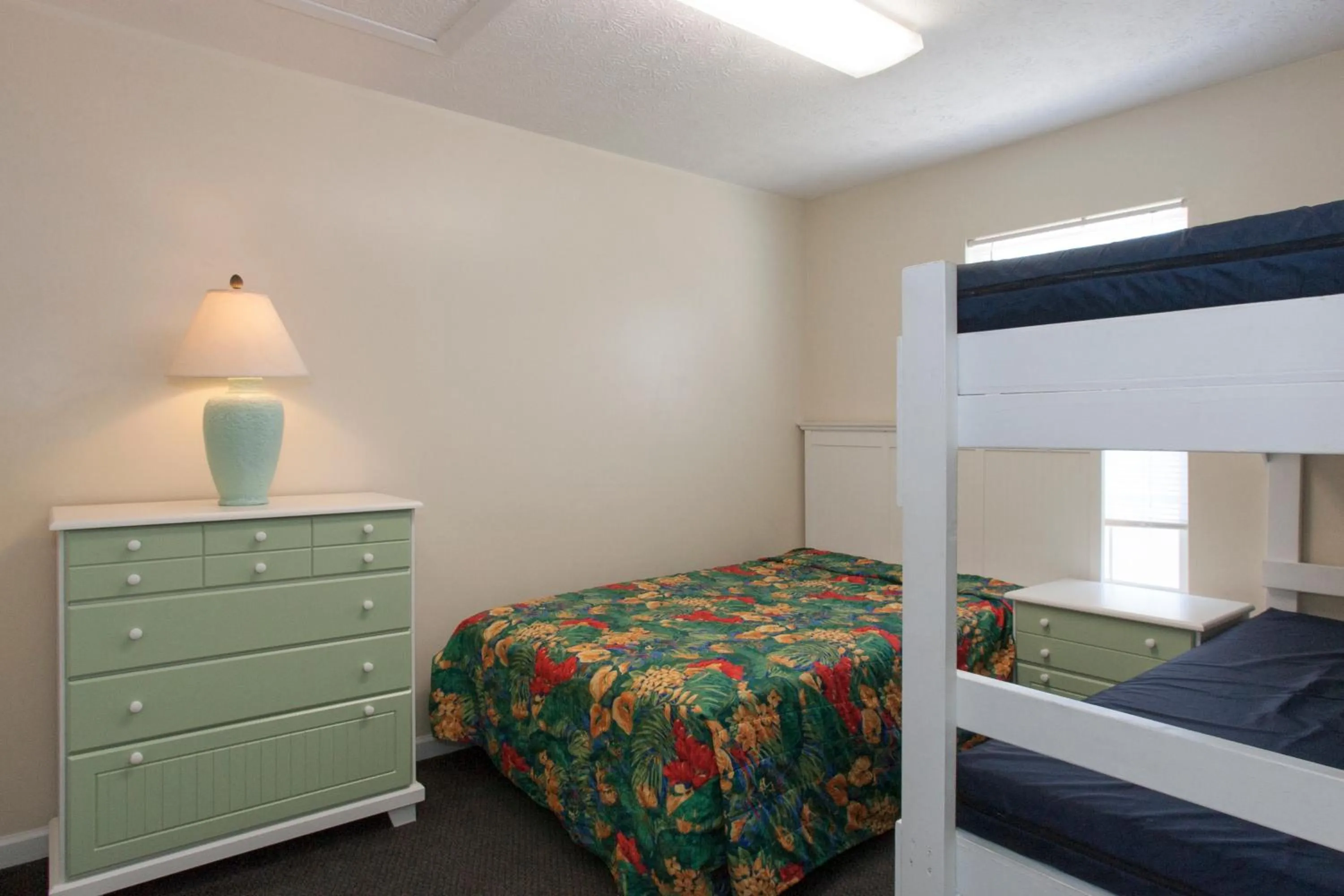 Bed in Cottages Christian Retreat