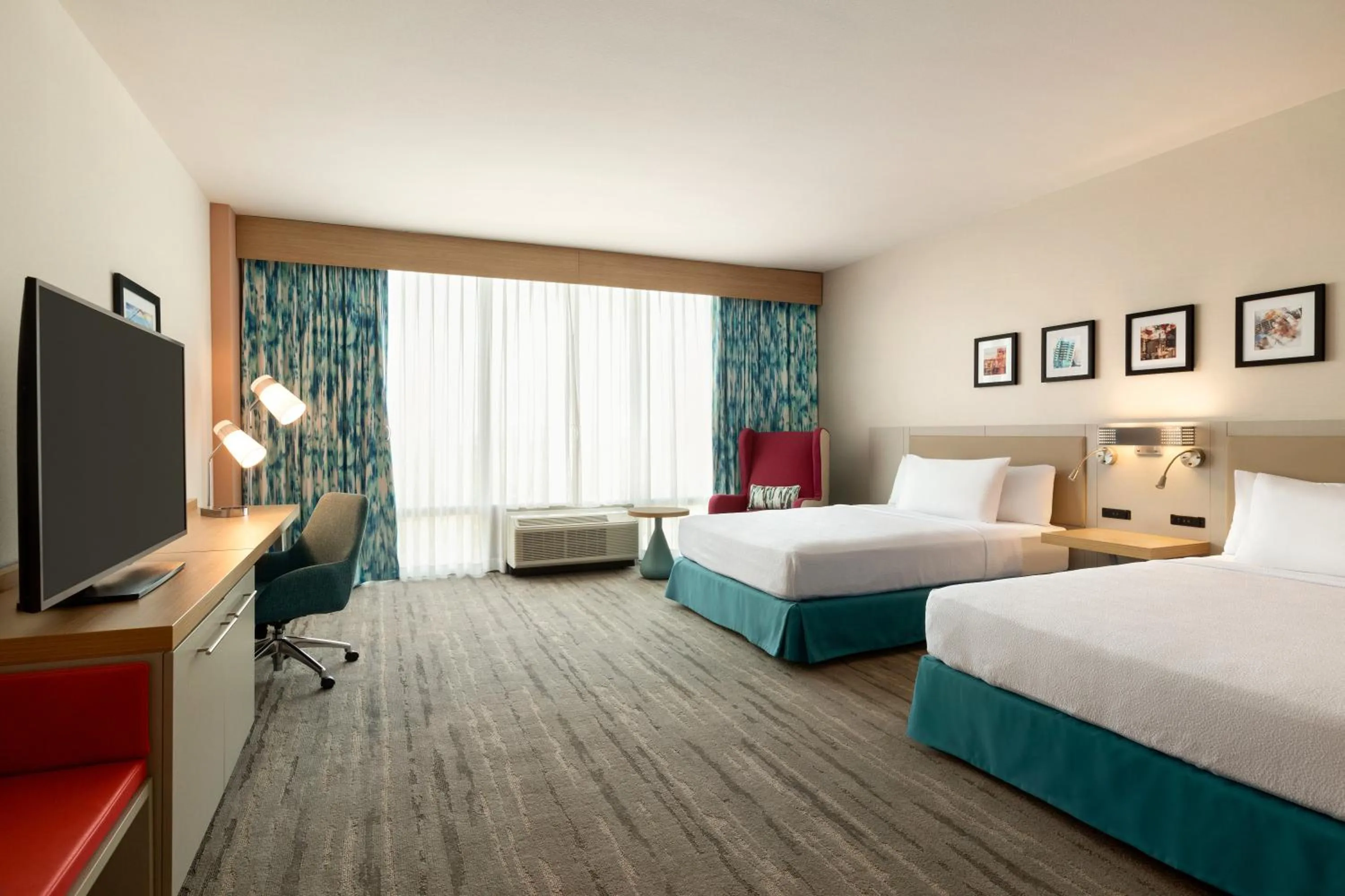 Bedroom, Bed in Hilton Garden Inn Nashville West End Avenue