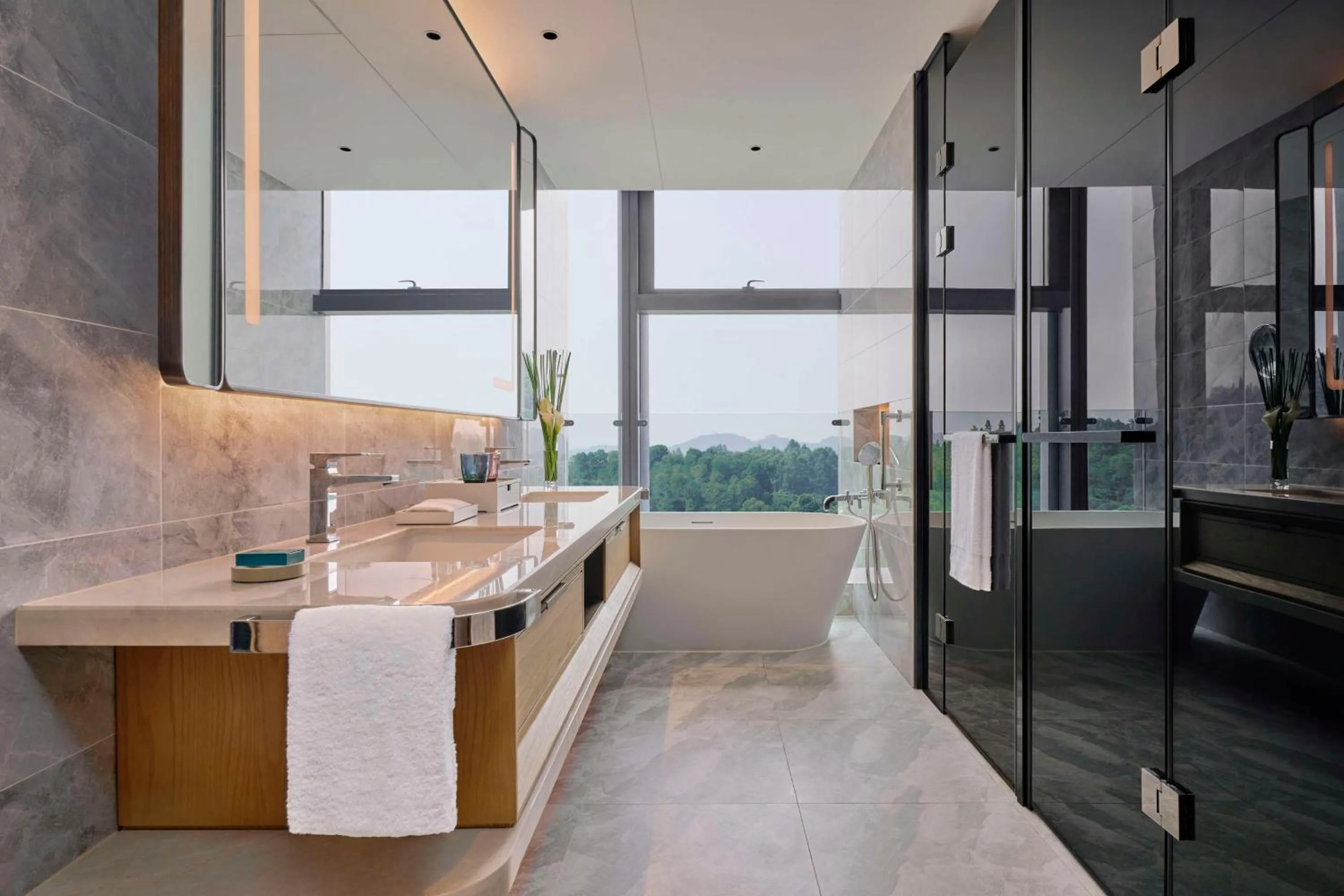 Bathroom in DoubleTree by Hilton Guangzhou Zengcheng - Canton Fair Free Shuttle Bus