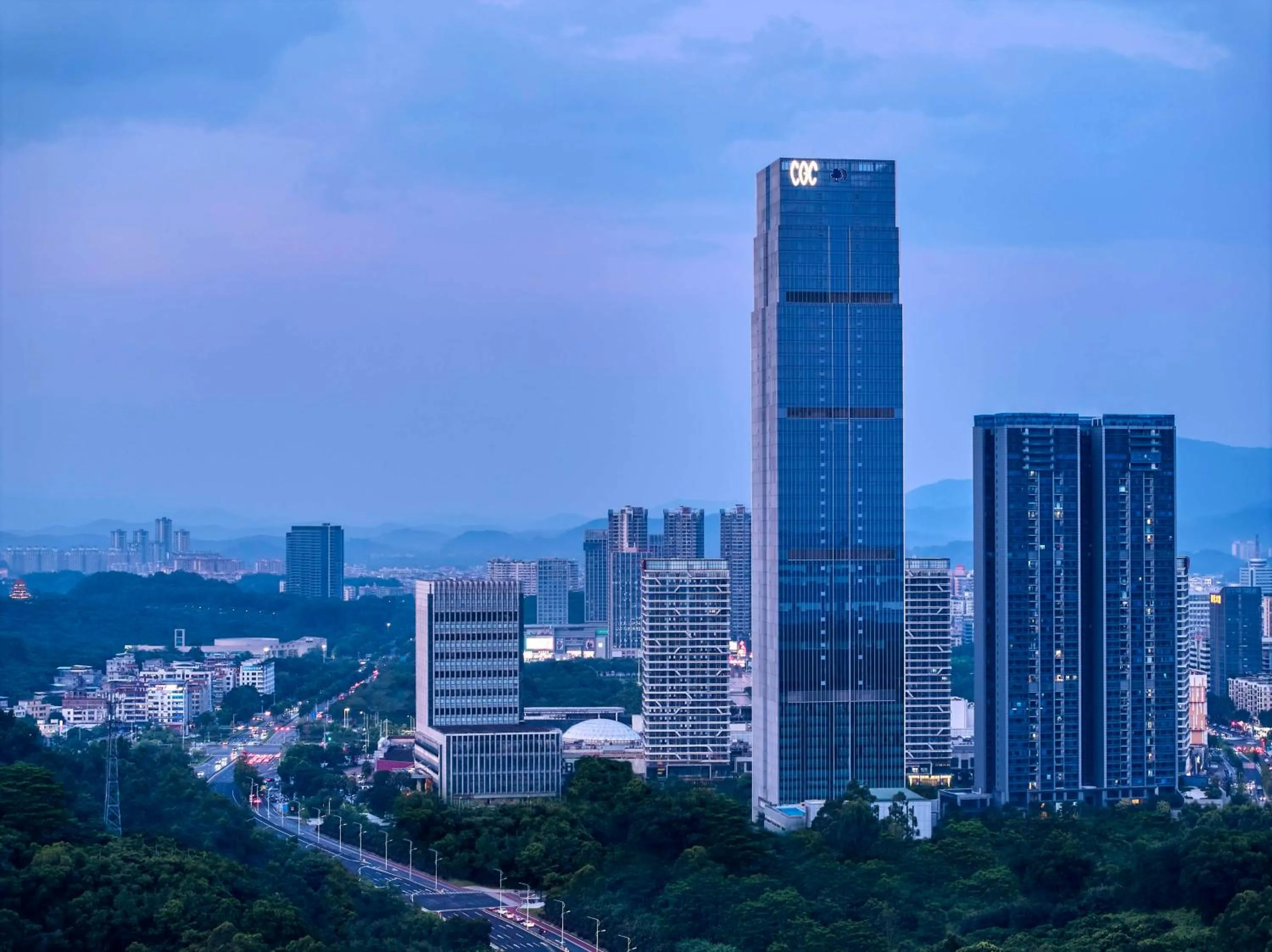 Property building in DoubleTree by Hilton Guangzhou Zengcheng - Canton Fair Free Shuttle Bus