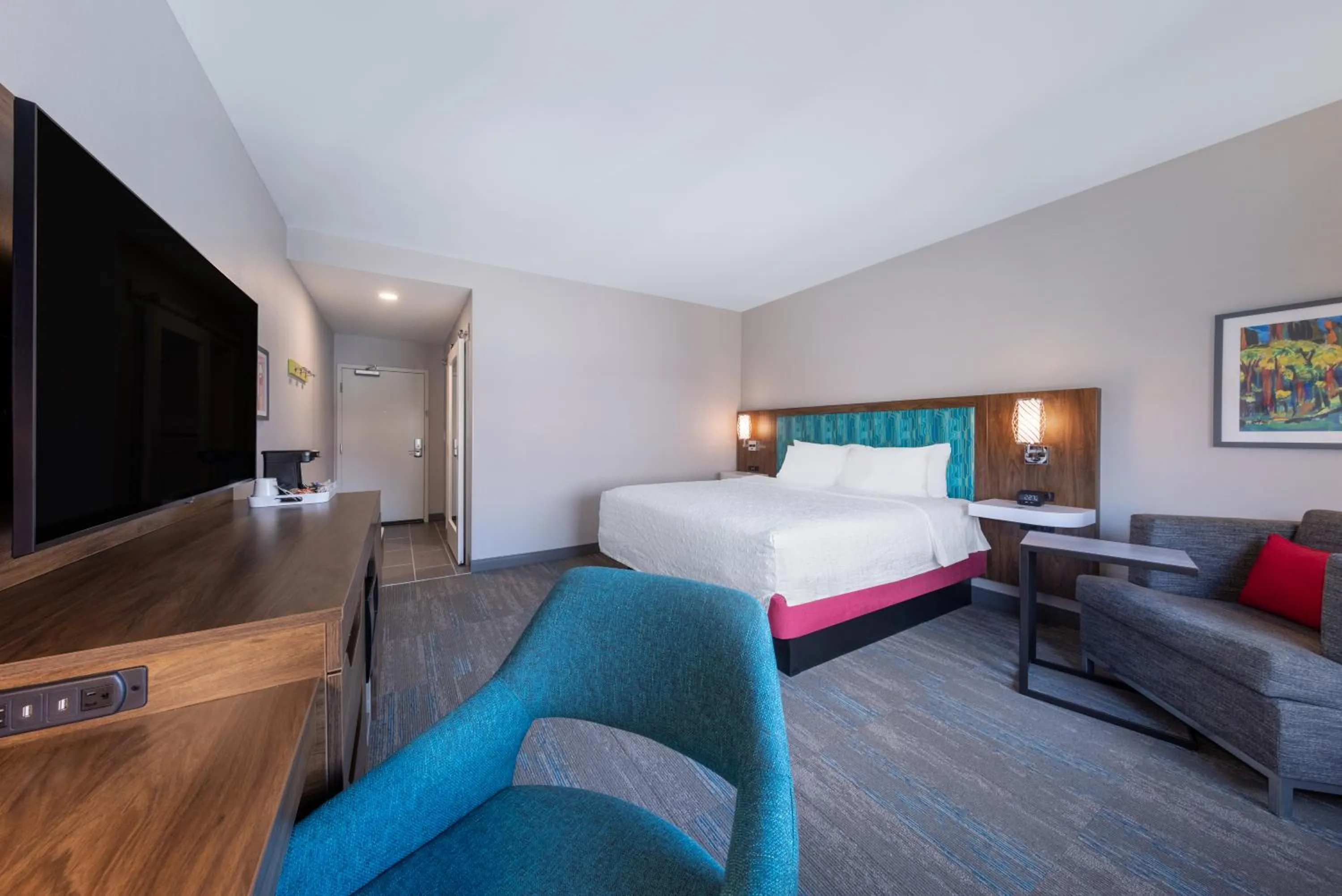 Bedroom, Bed in Hampton Inn Columbus Downtown, Ga