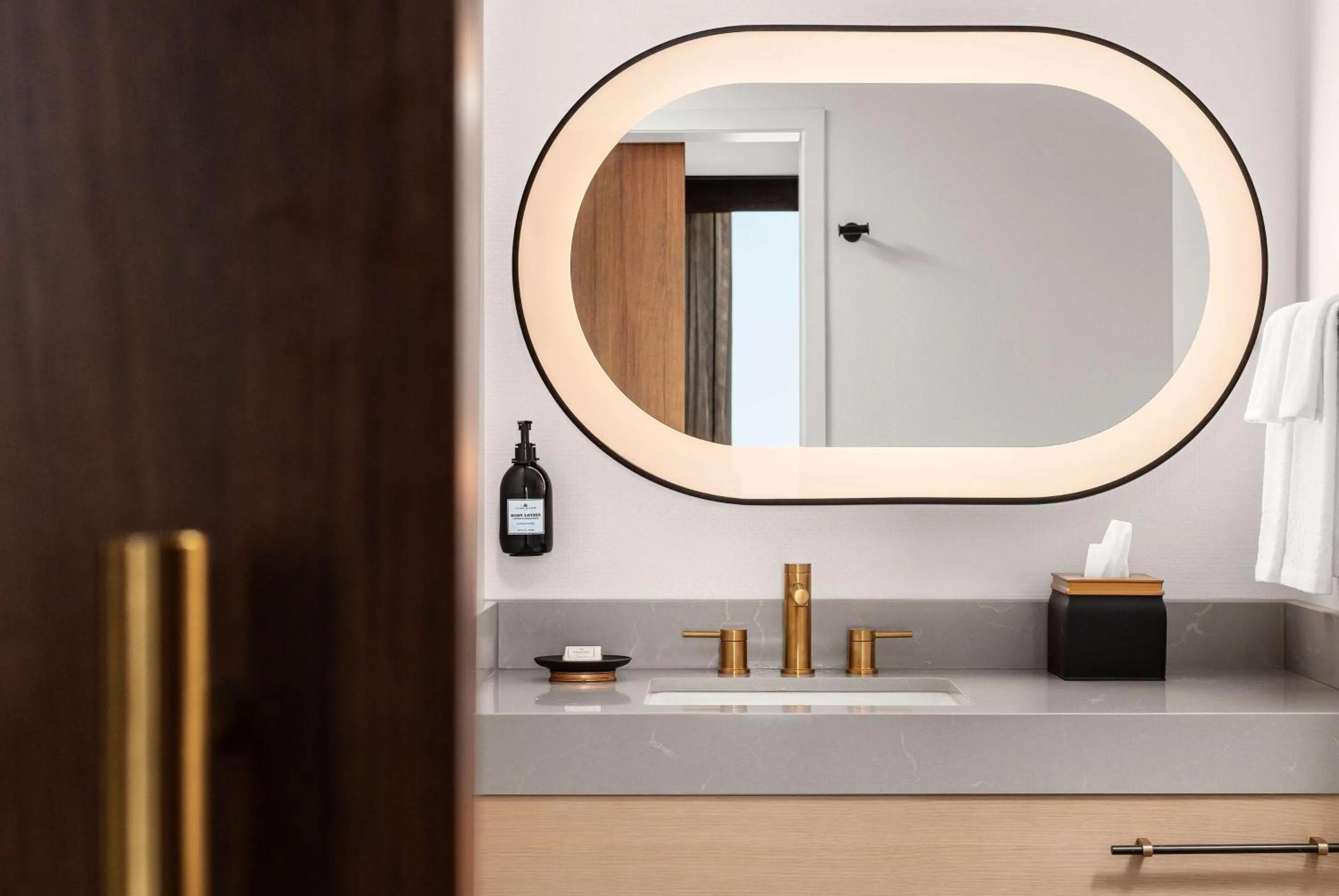 Bathroom in Hotel Ardent Dayton Downtown, Tapestry Collection By Hilton