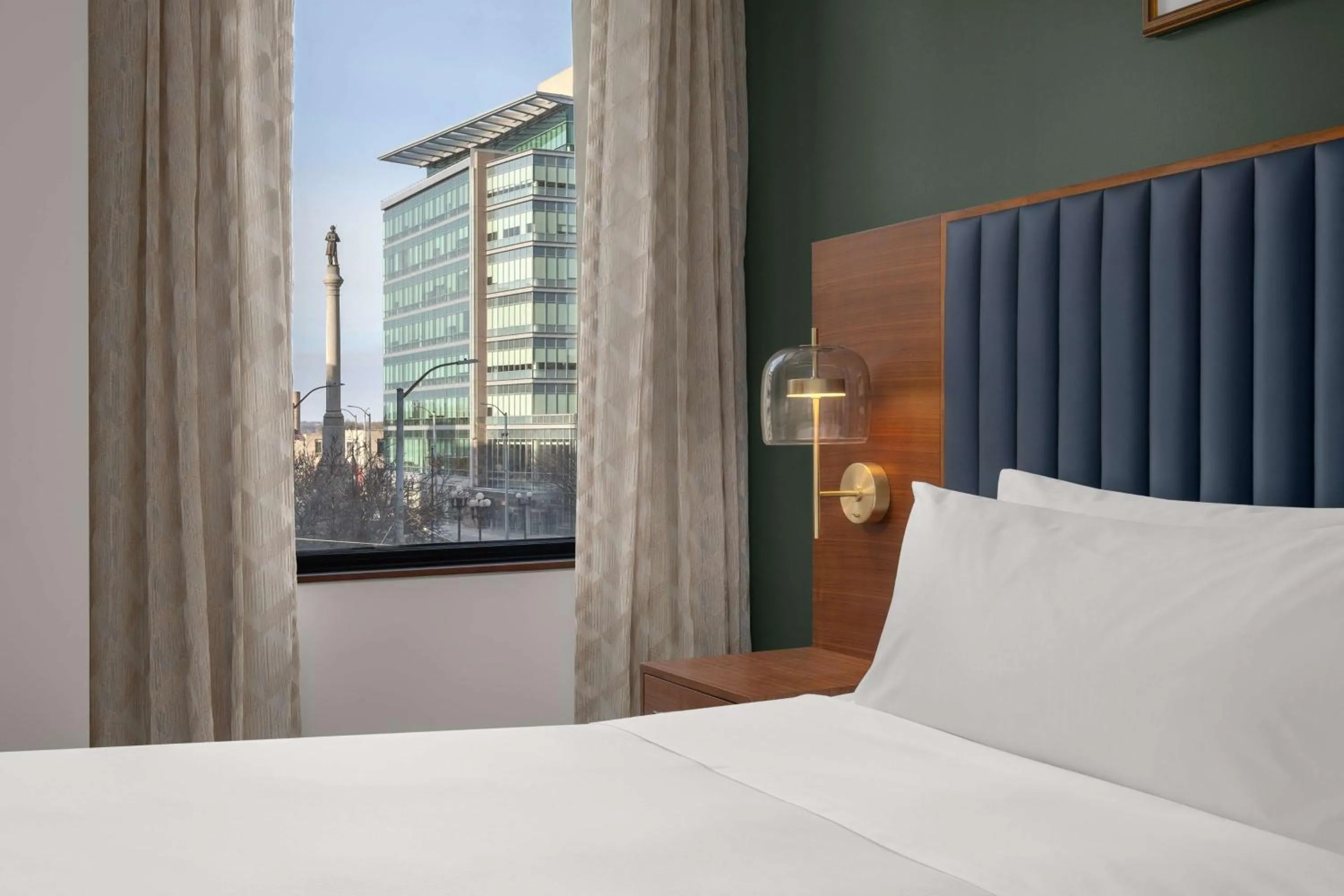 Bed in Hotel Ardent Dayton Downtown, Tapestry Collection By Hilton