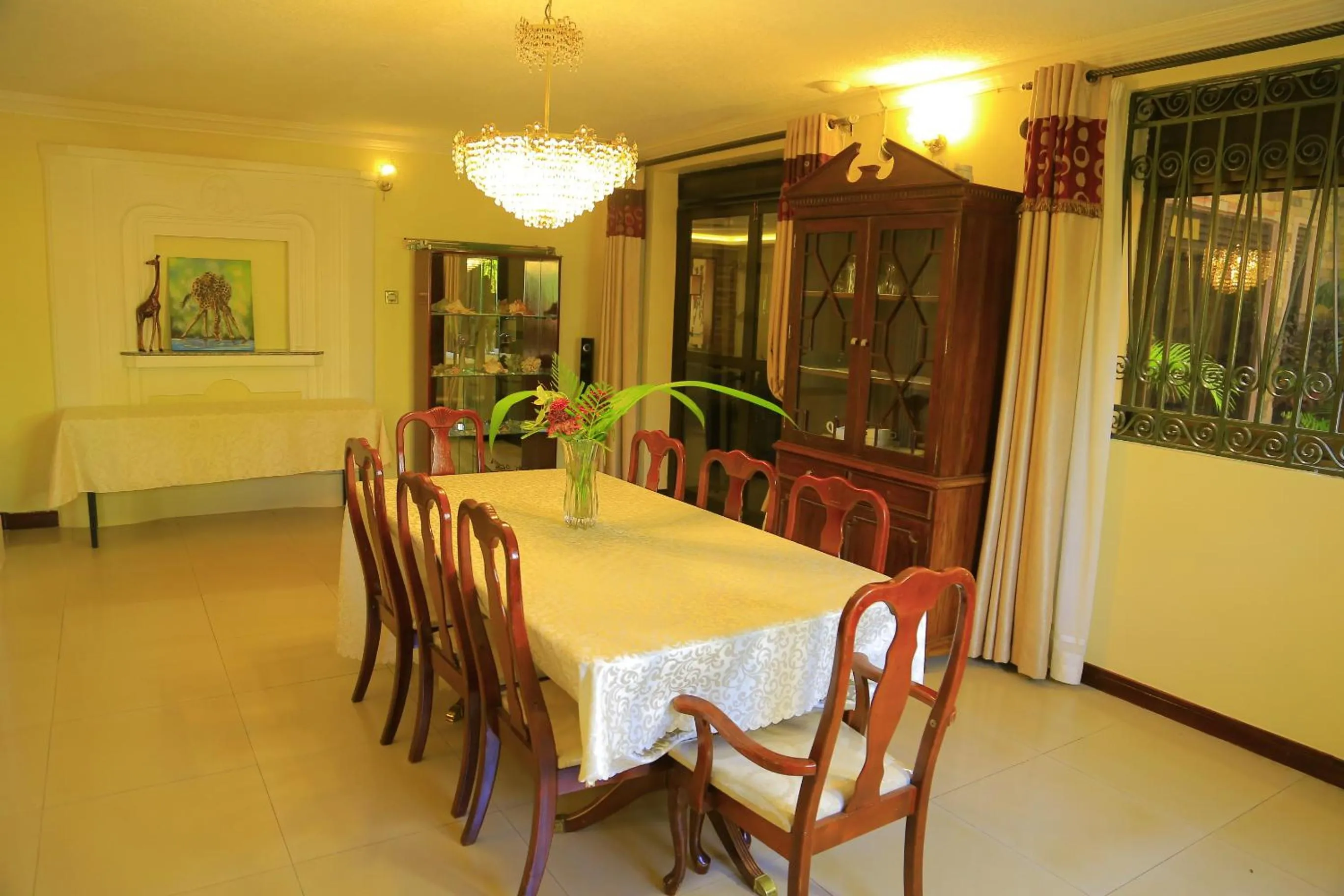 Dining area in Royal Victoria House Ltd