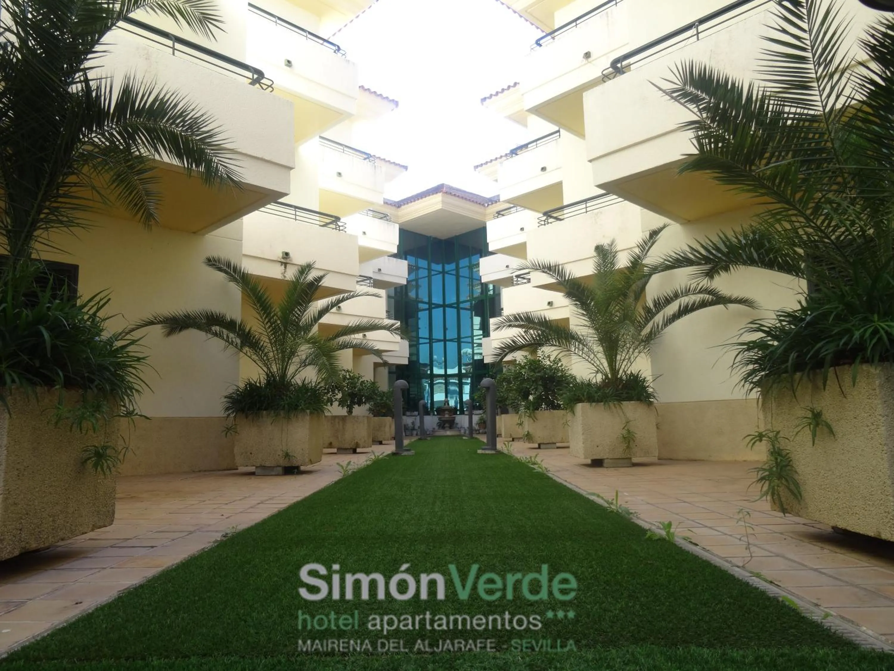 Patio in Hospedium Hotel Apartamentos Simón Verde