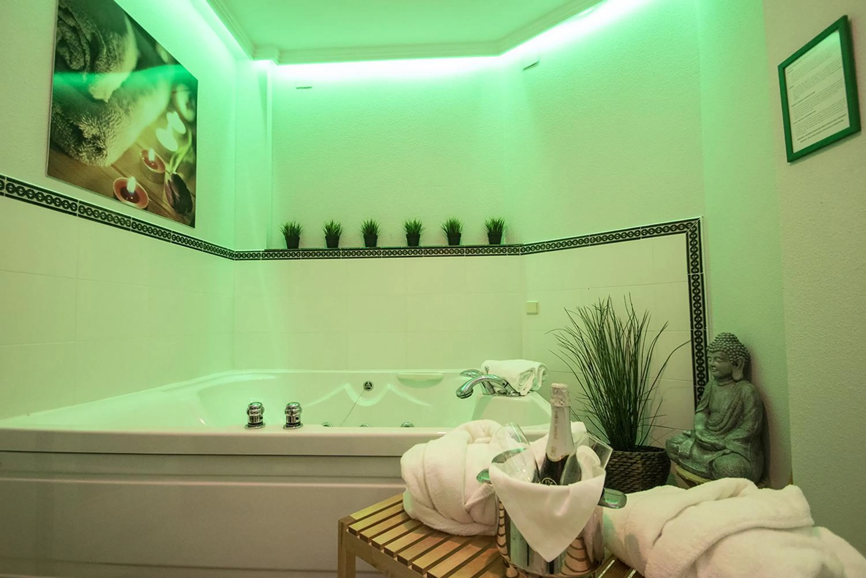 Spa and wellness centre/facilities in Hospedium Hotel Apartamentos Simón Verde