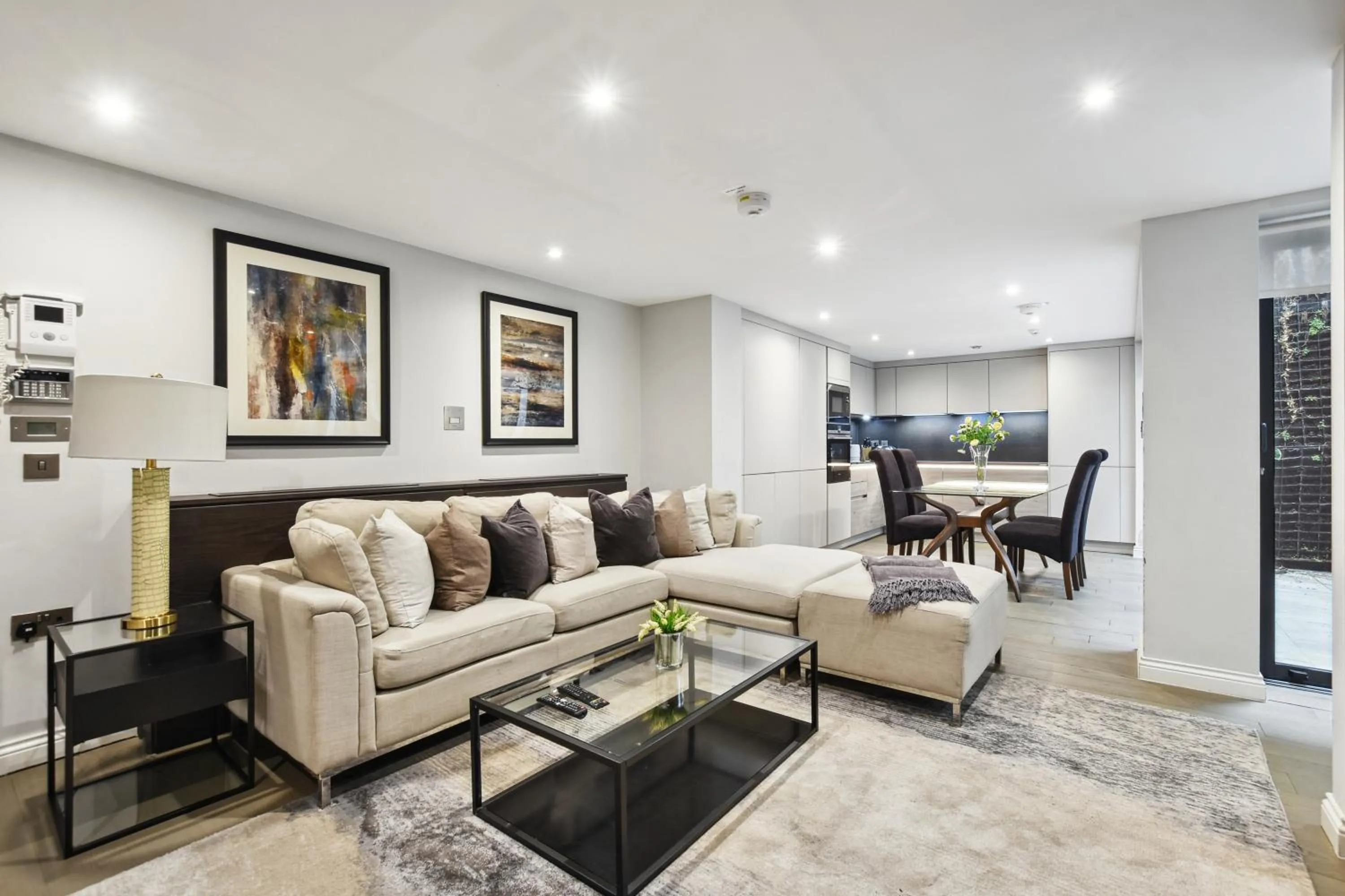 Buckingham Palace Residences by Aeria Apartments