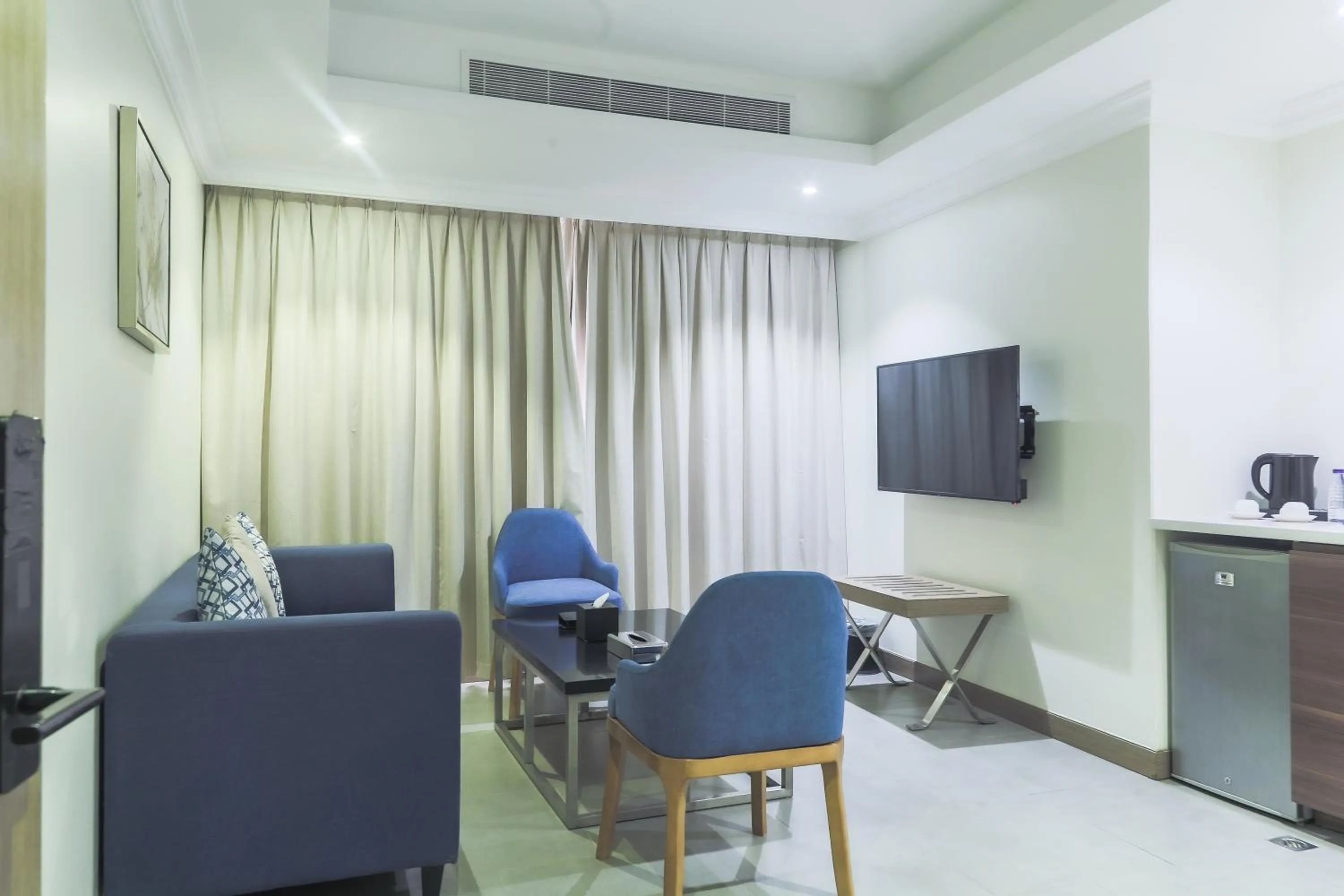 TV and multimedia in Safwat Alkhobar Hotel