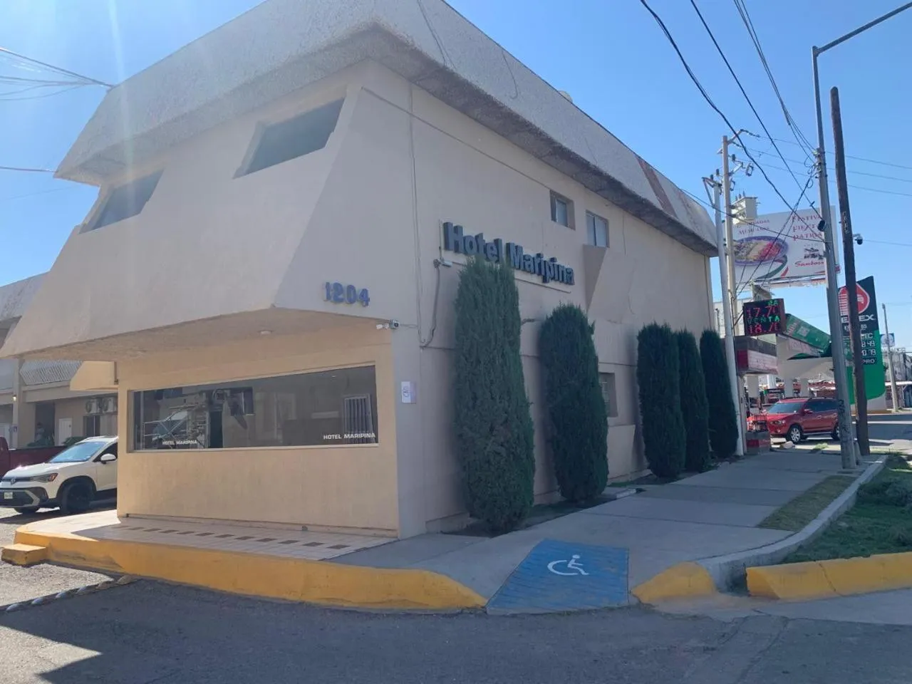 Property building in HOTEL MARIPINA