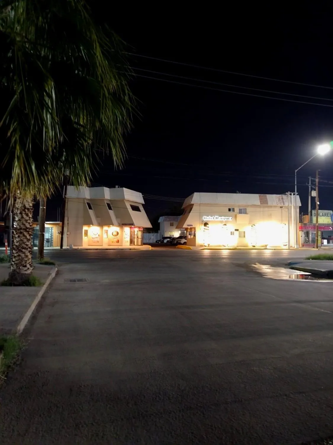 Property building in HOTEL MARIPINA