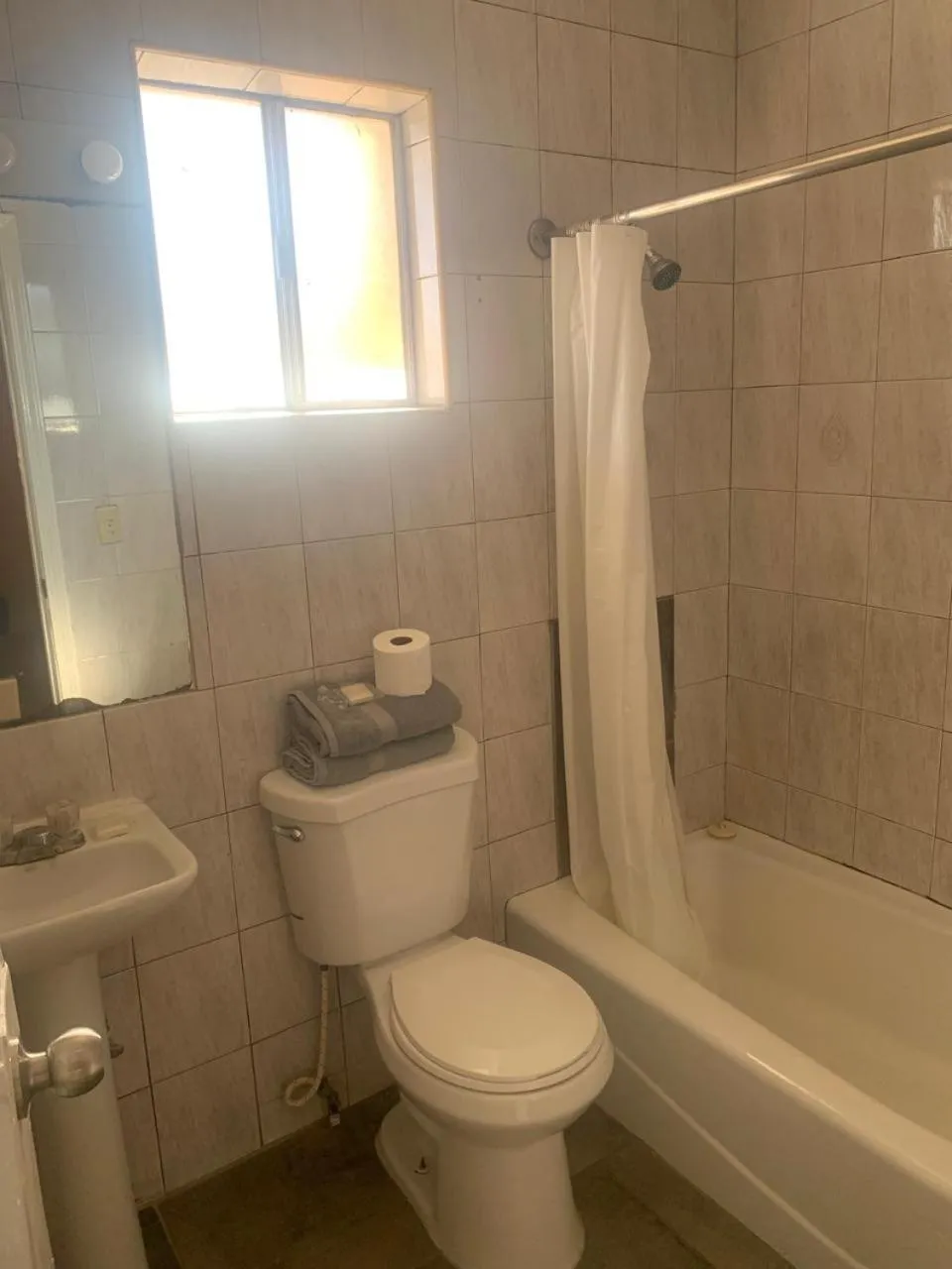 Bathroom in HOTEL MARIPINA