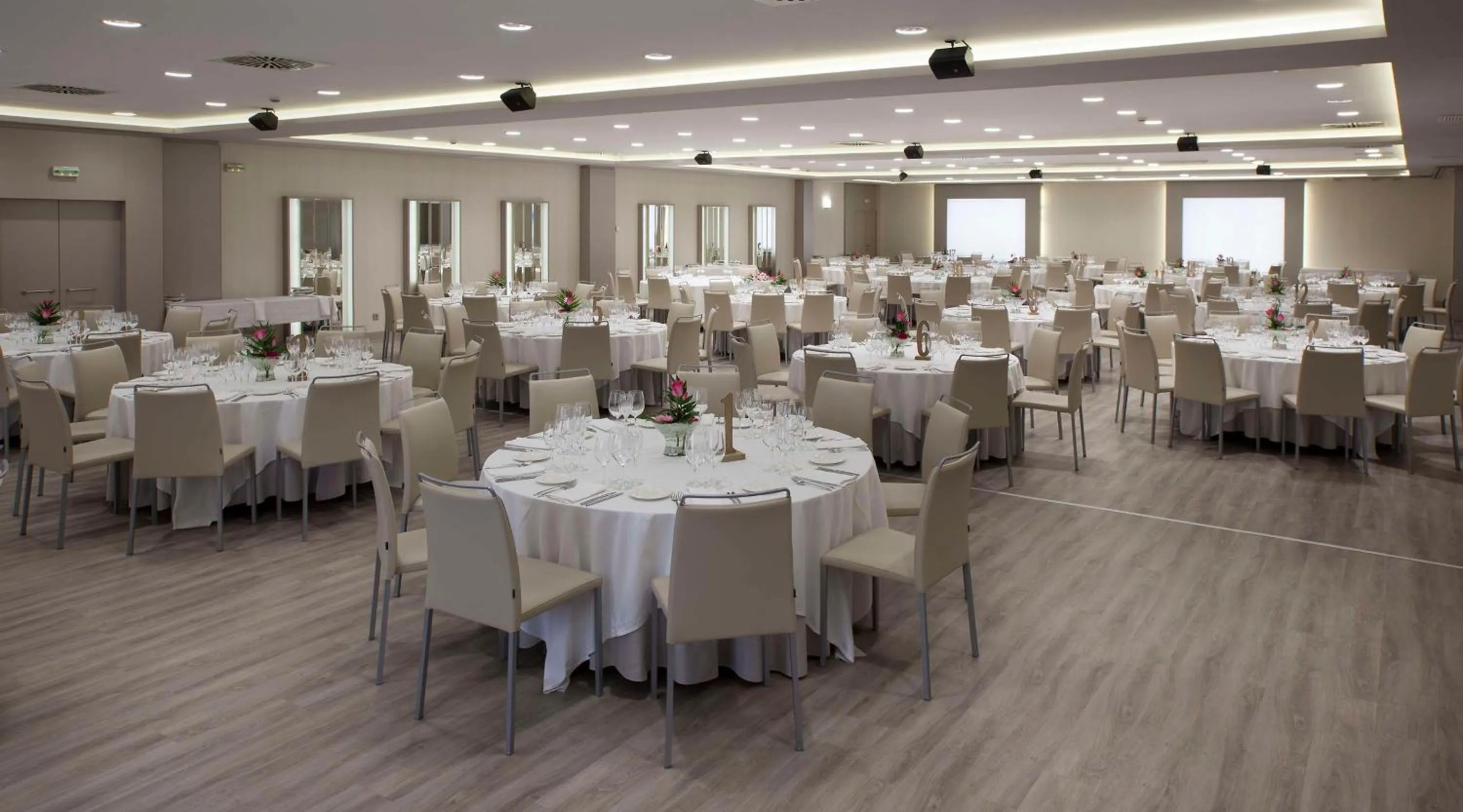 Meeting/conference room in NH Pamplona Iruña Park