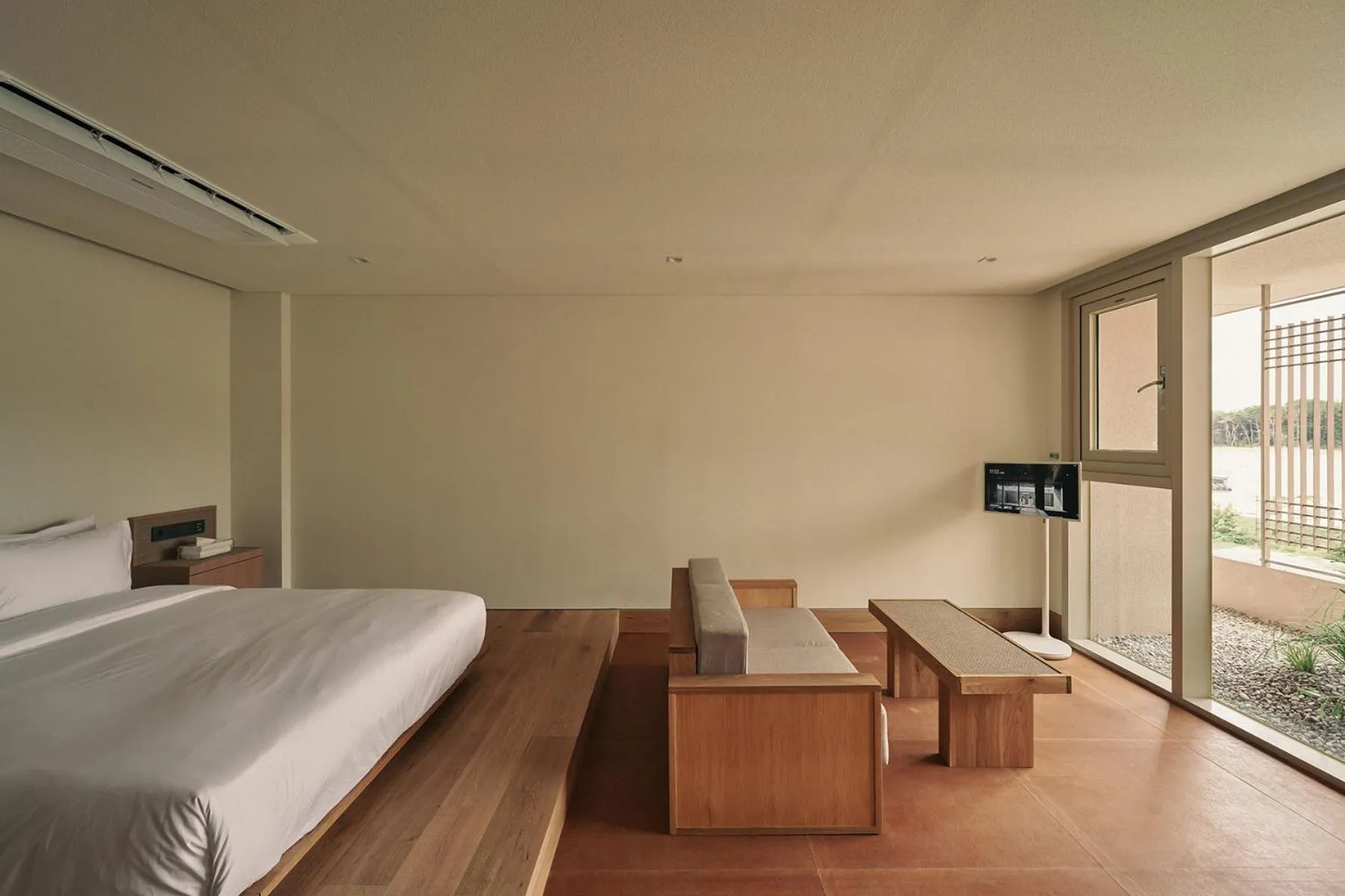 Photo of the whole room, Bed in IJE Gyeongju