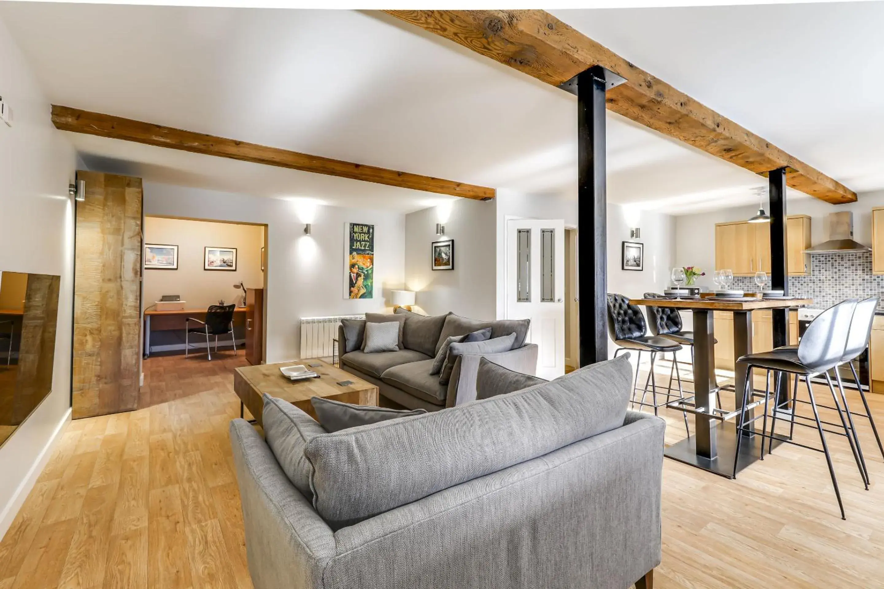 Two-Bedroom Apartment with City View in The Old Warehouse Ely Two-Bedroom Apartment with City View in The Old Warehouse Ely