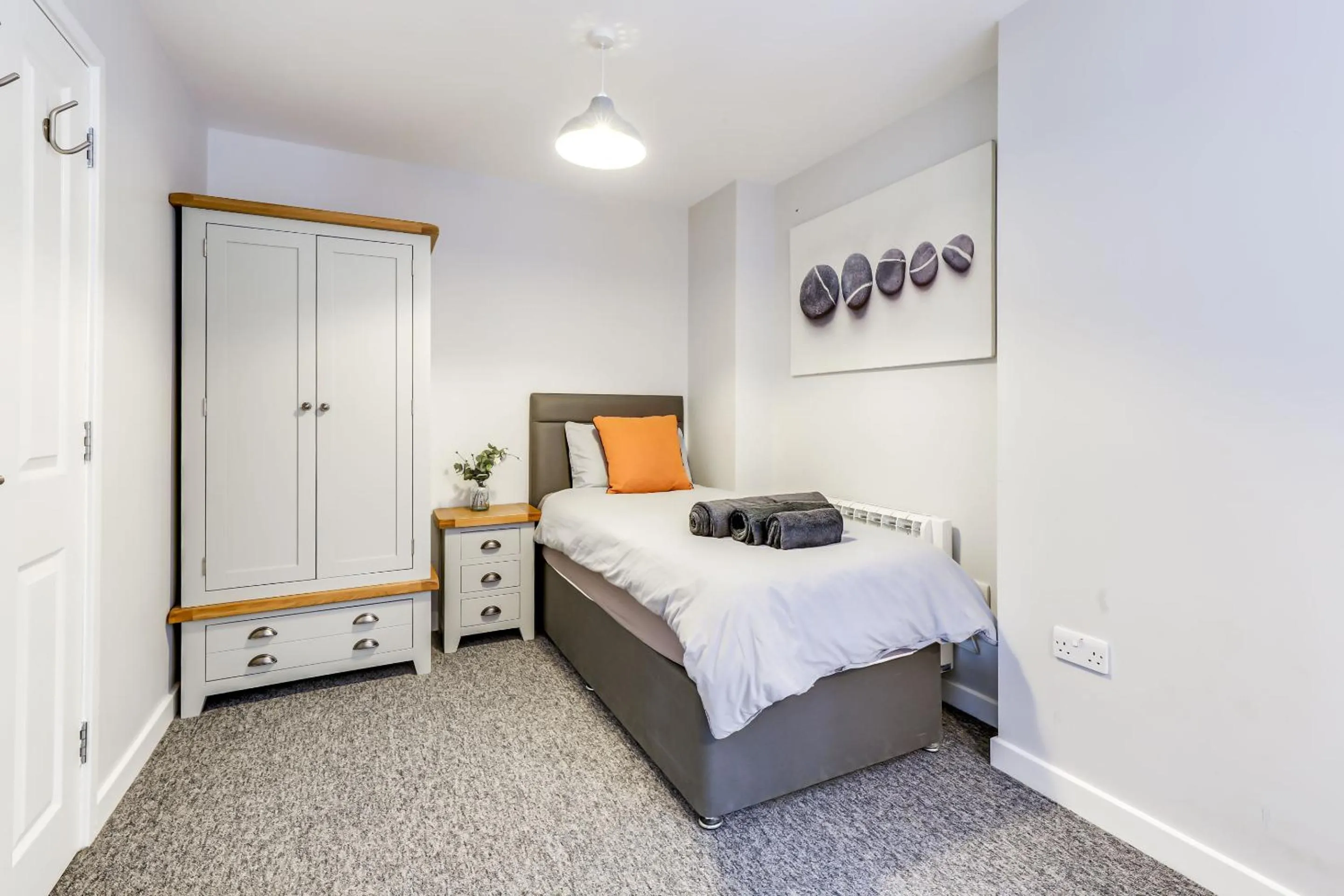 Bedroom, Bed in The Old Warehouse Ely "Apartments"