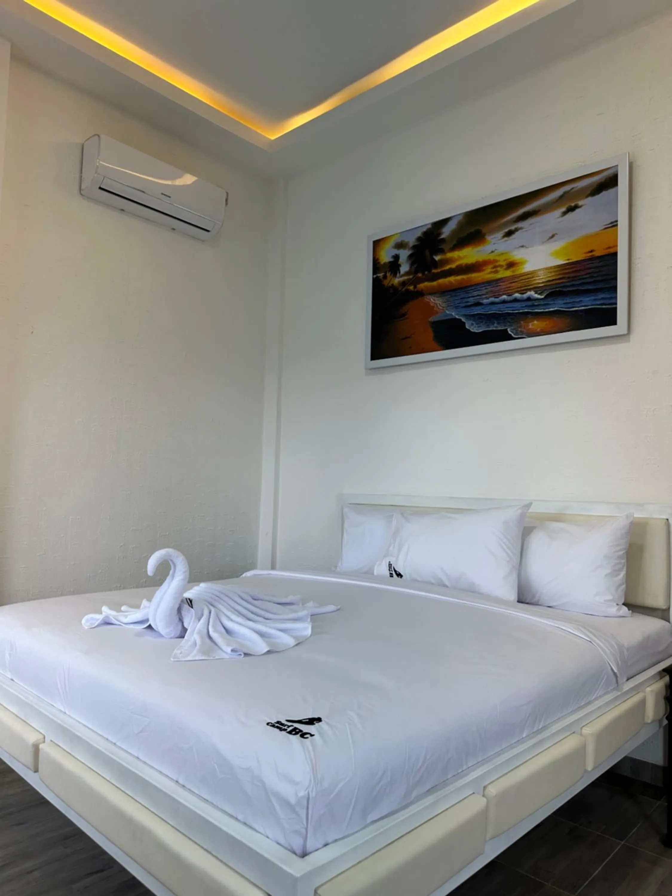 Bed in ImahBC Surfcamp