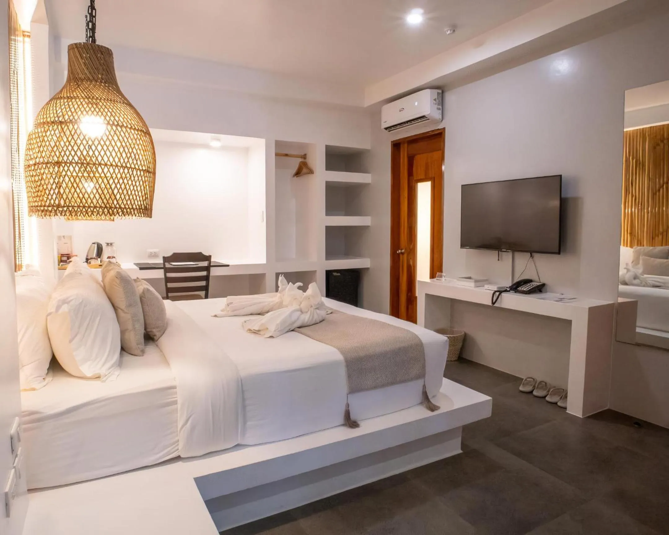 Bedroom, Bed in Bathala Resort