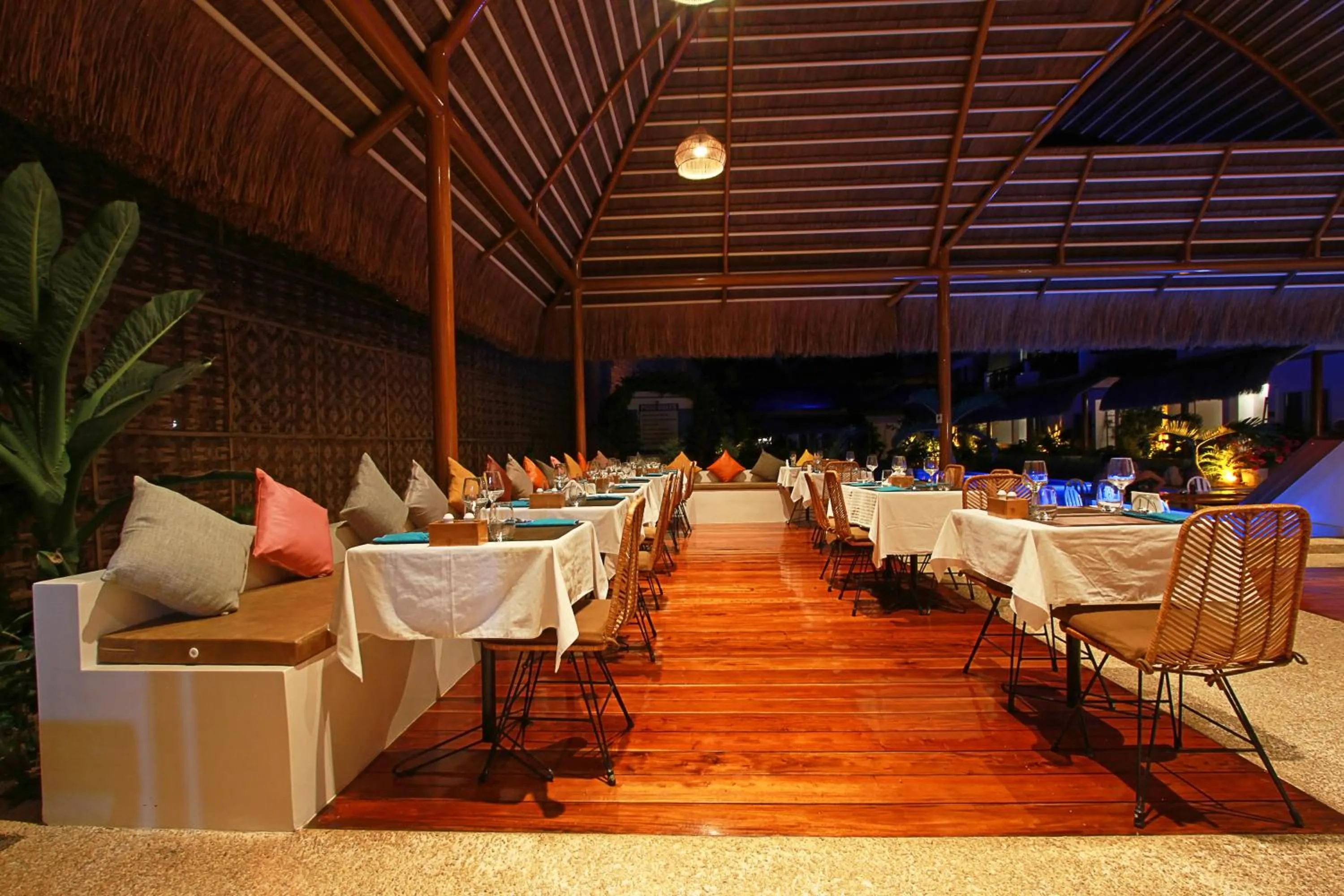 Restaurant/places to eat in Bathala Resort