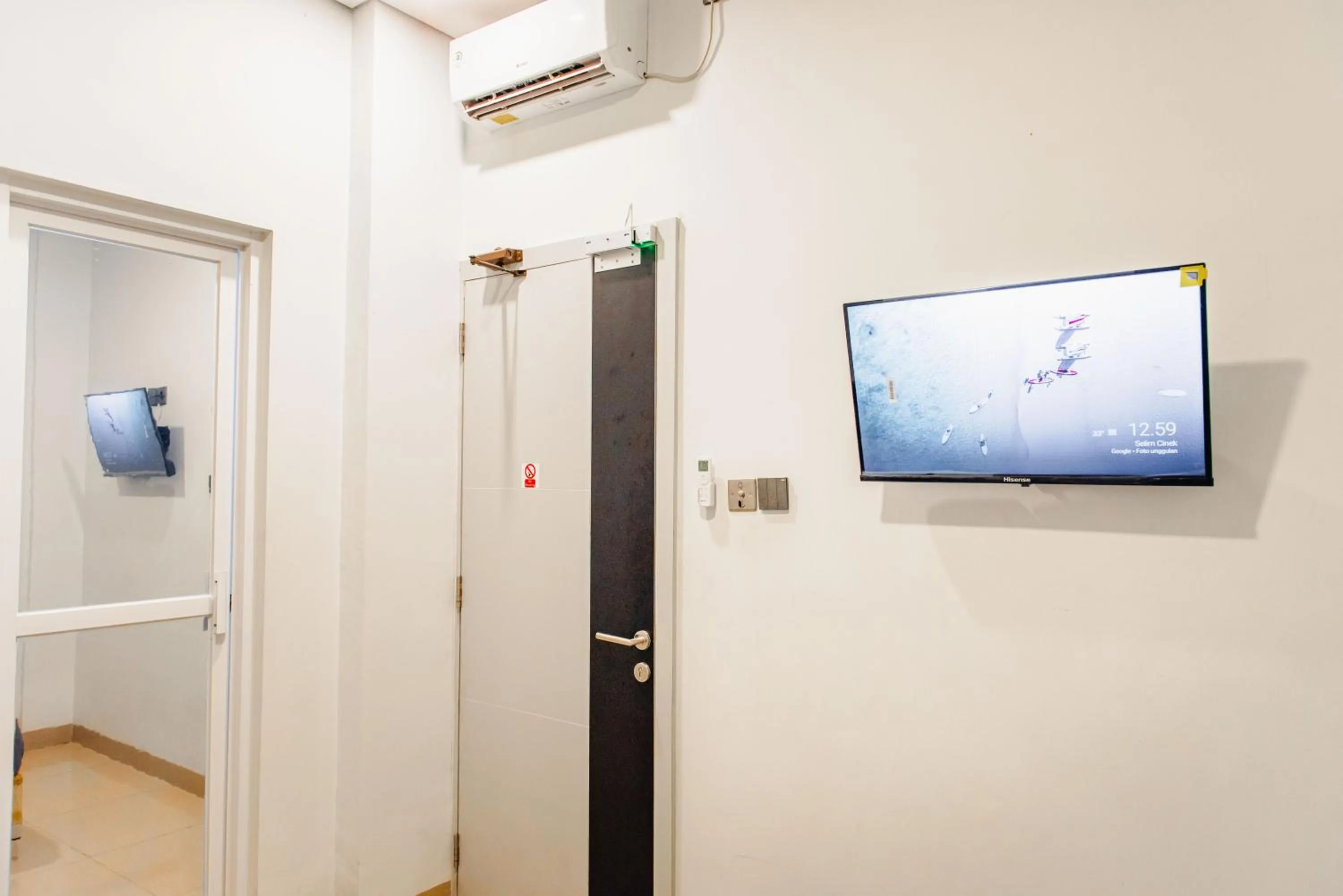 Bathroom in Monggo Mampir Tanjung Duren By Reccoma