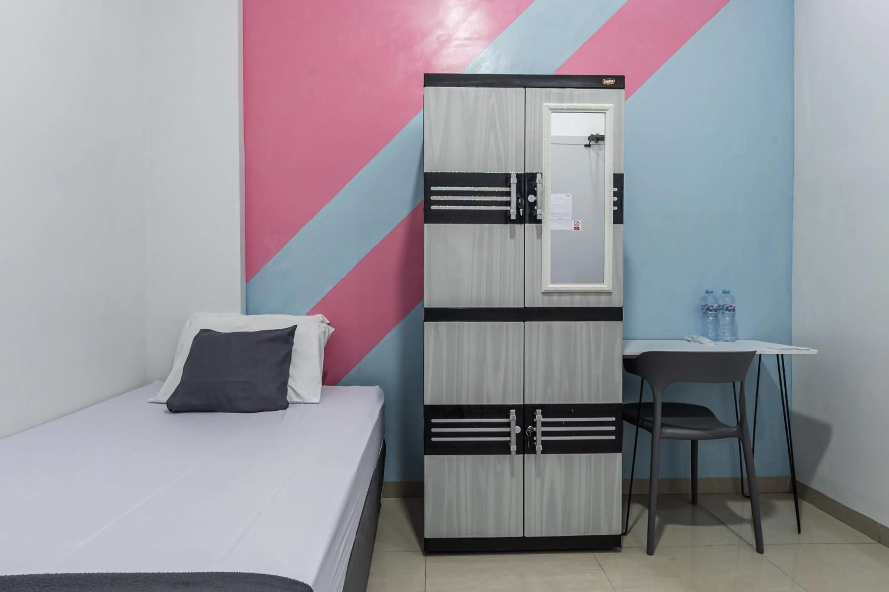 Bed in Monggo Mampir Tanjung Duren By Reccoma