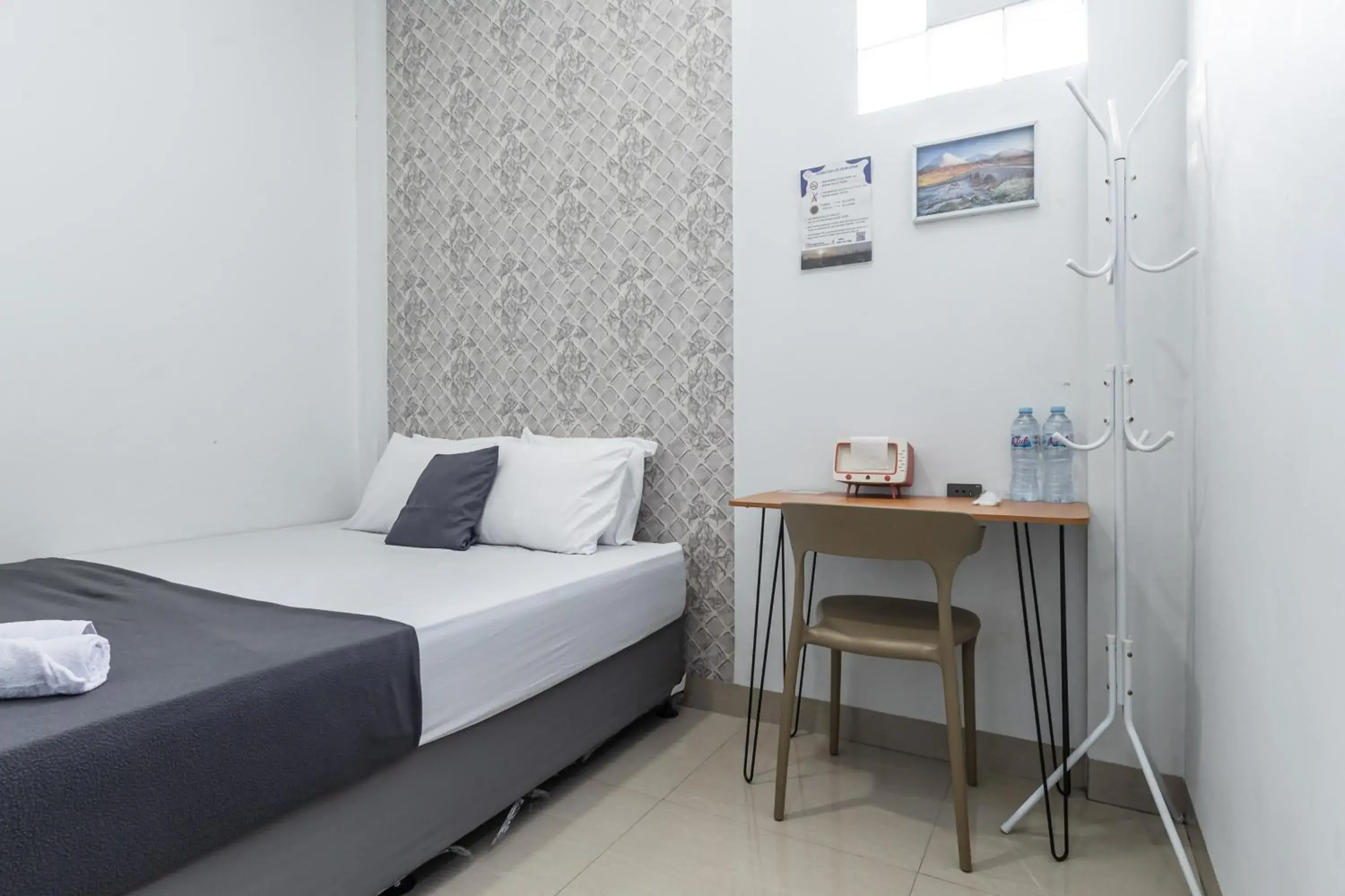 Superior Double Room in Monggo Mampir Tanjung Duren By Reccoma Superior Double Room in Monggo Mampir Tanjung Duren By Reccoma