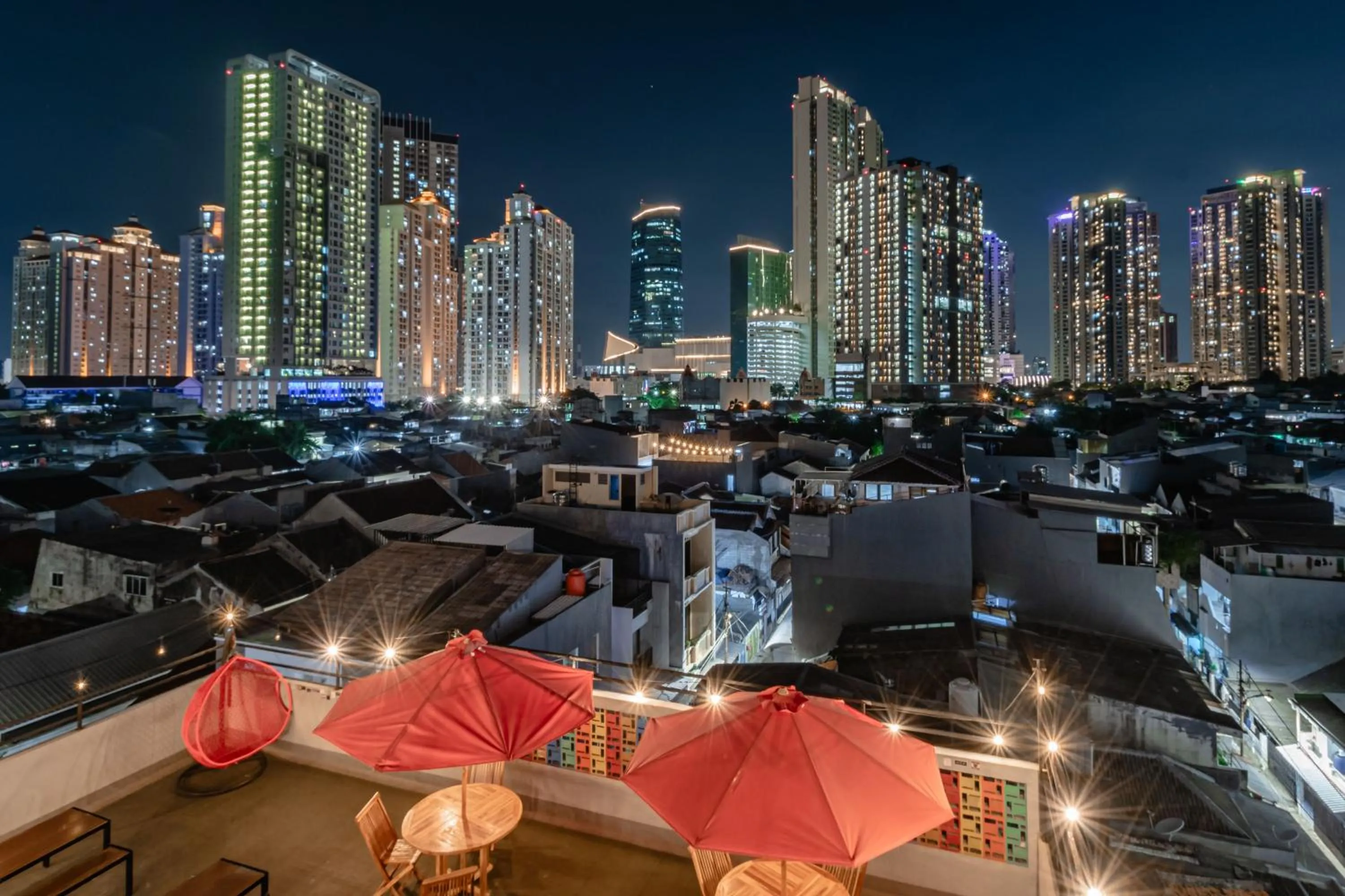 Patio in Monggo Mampir Tanjung Duren By Reccoma