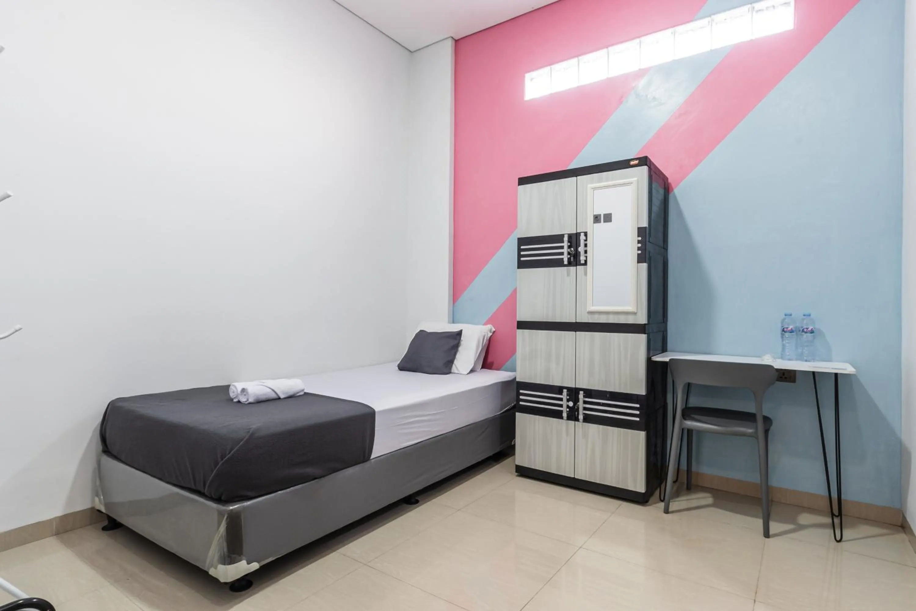 Bed in Monggo Mampir Tanjung Duren By Reccoma